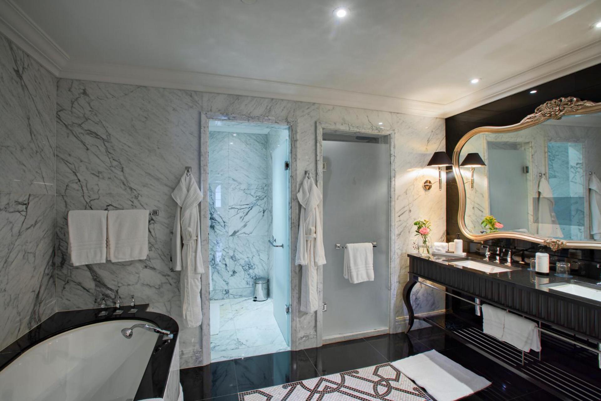 Executive Suite Residential-View King,1630876662:JPEG