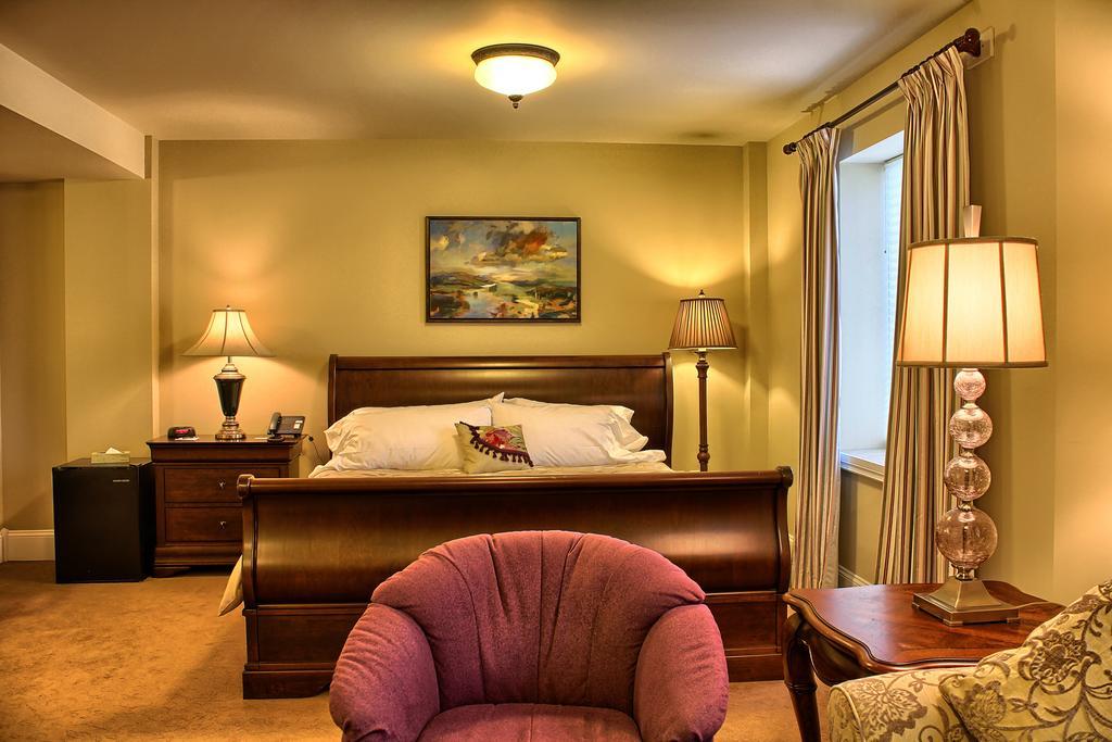 Executive One-Bedroom Suite