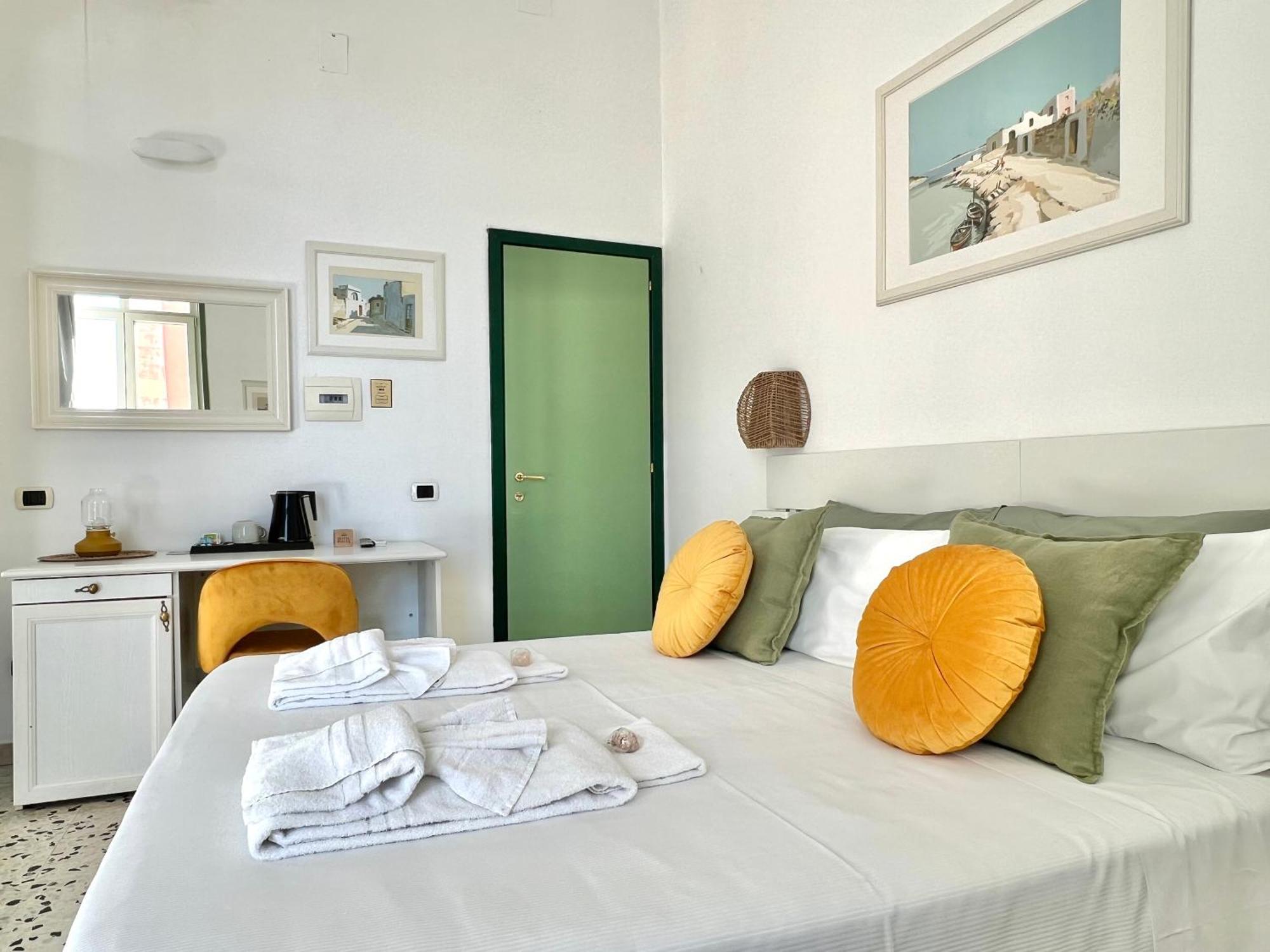Large Room with Sea View