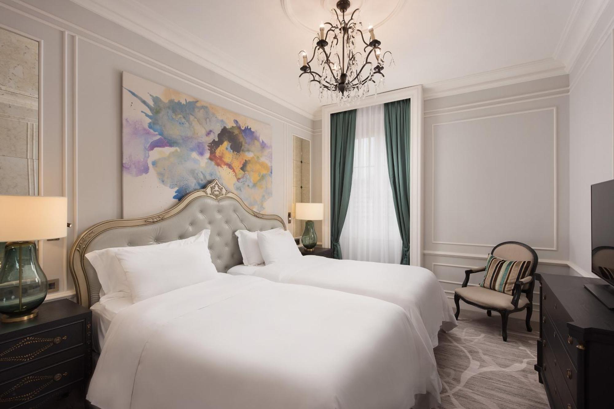 River Suite 1 Bedroom Suite 2 Twin or Single Beds