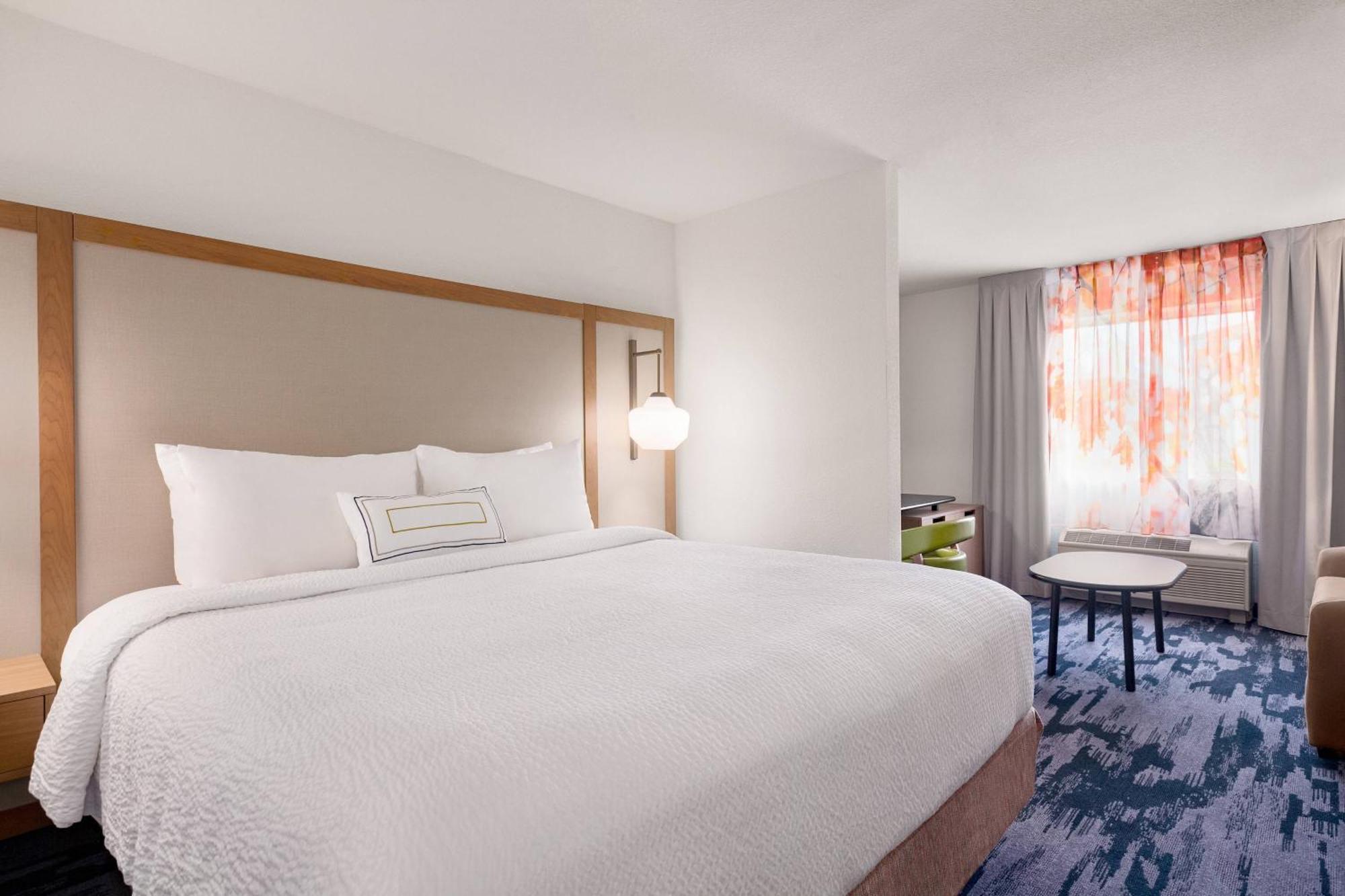 King Suite with Sofa Bed - Hearing Accessible