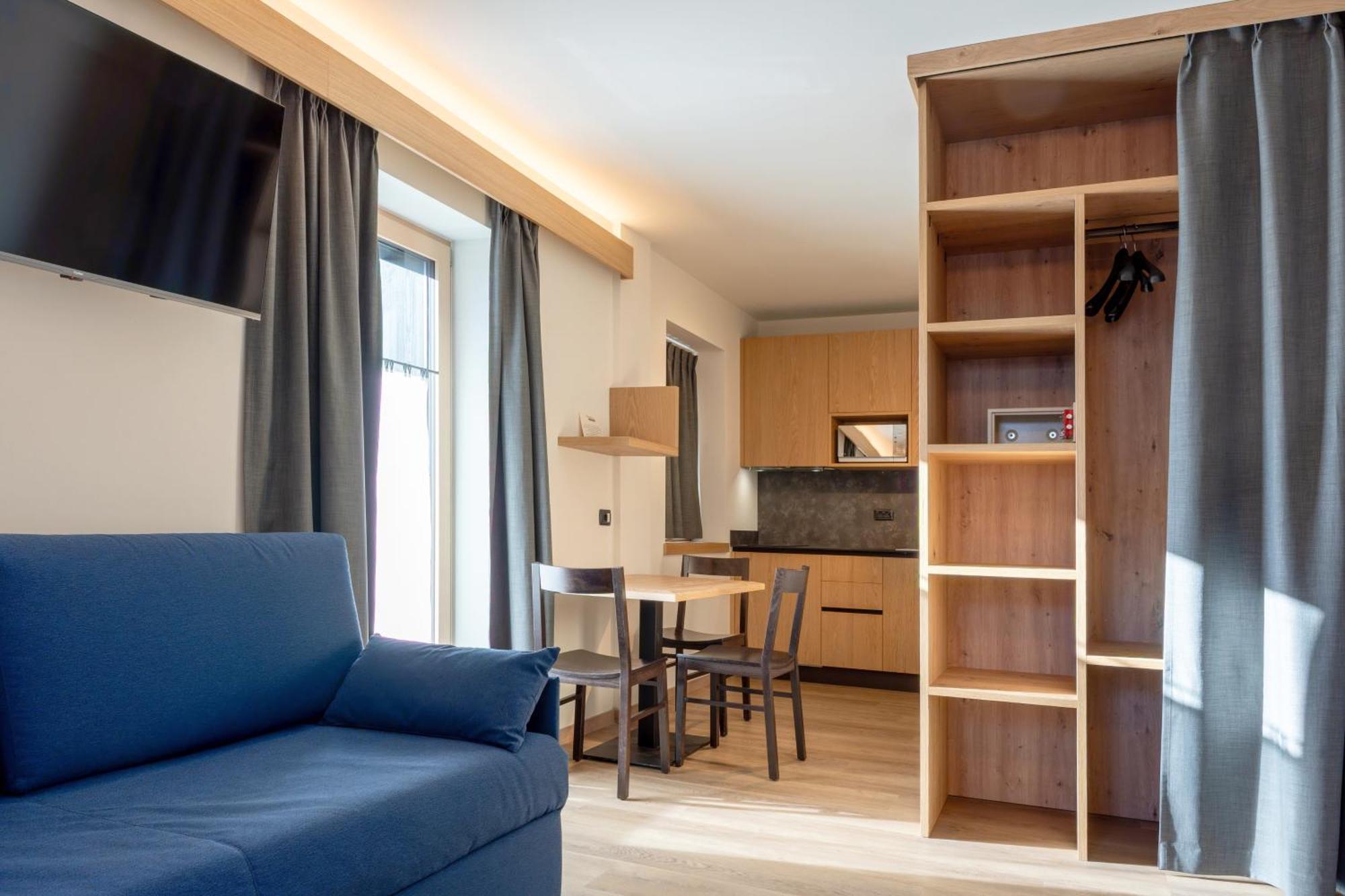 Comfort Studio with Mountain View