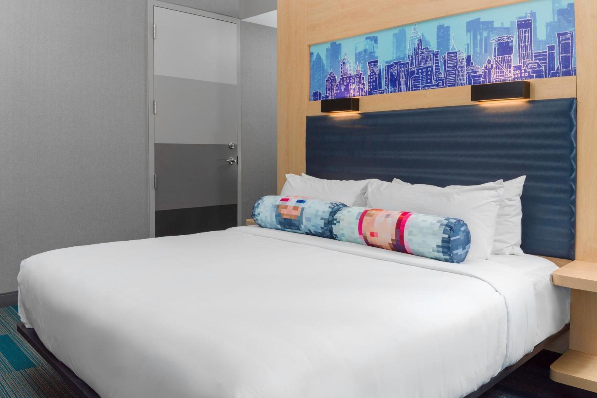 Aloft Room Guest room 1 King