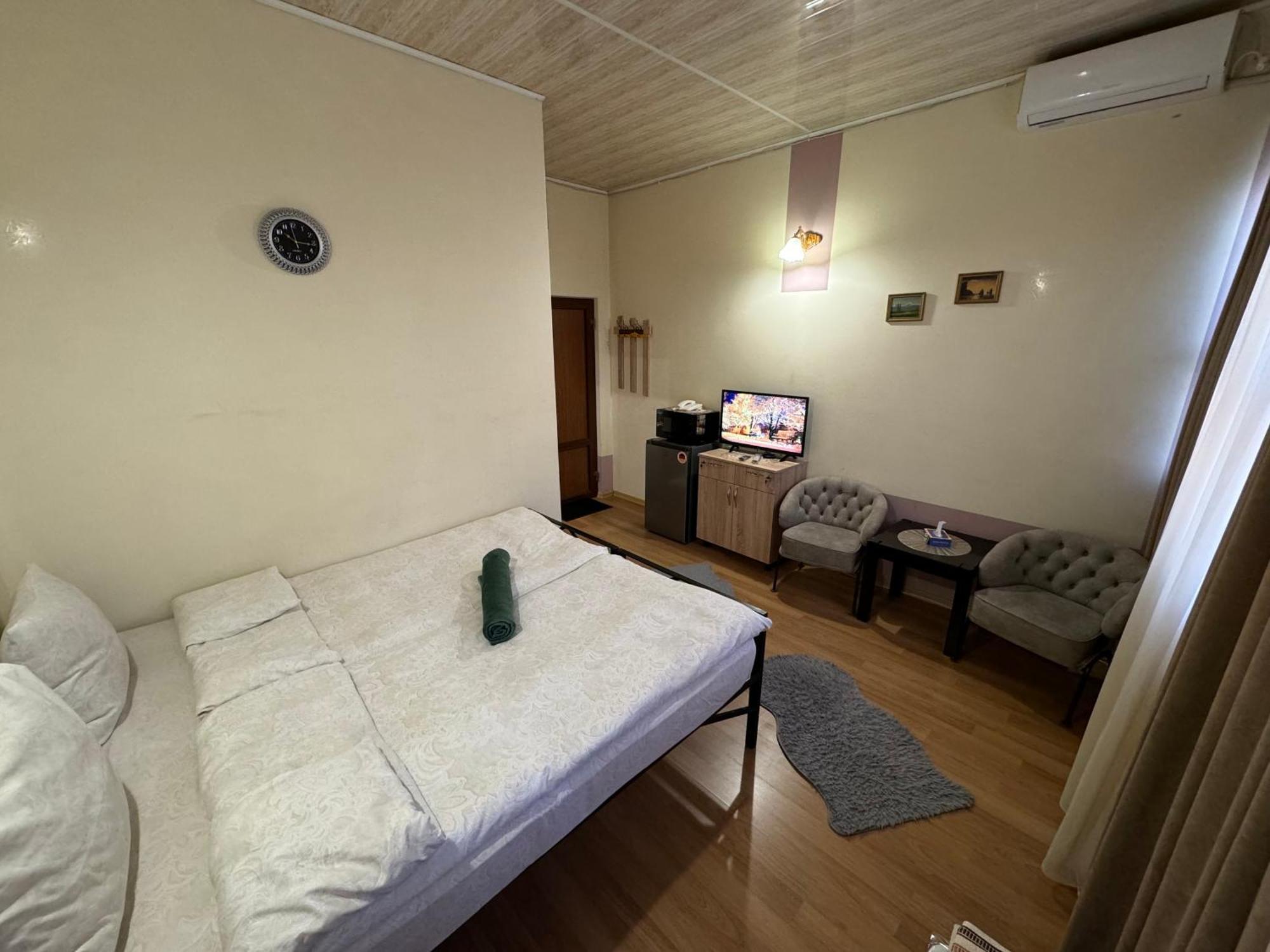 Double Room Private Bathroom
