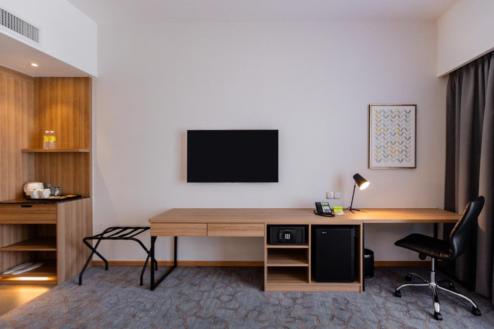 Premium King Room