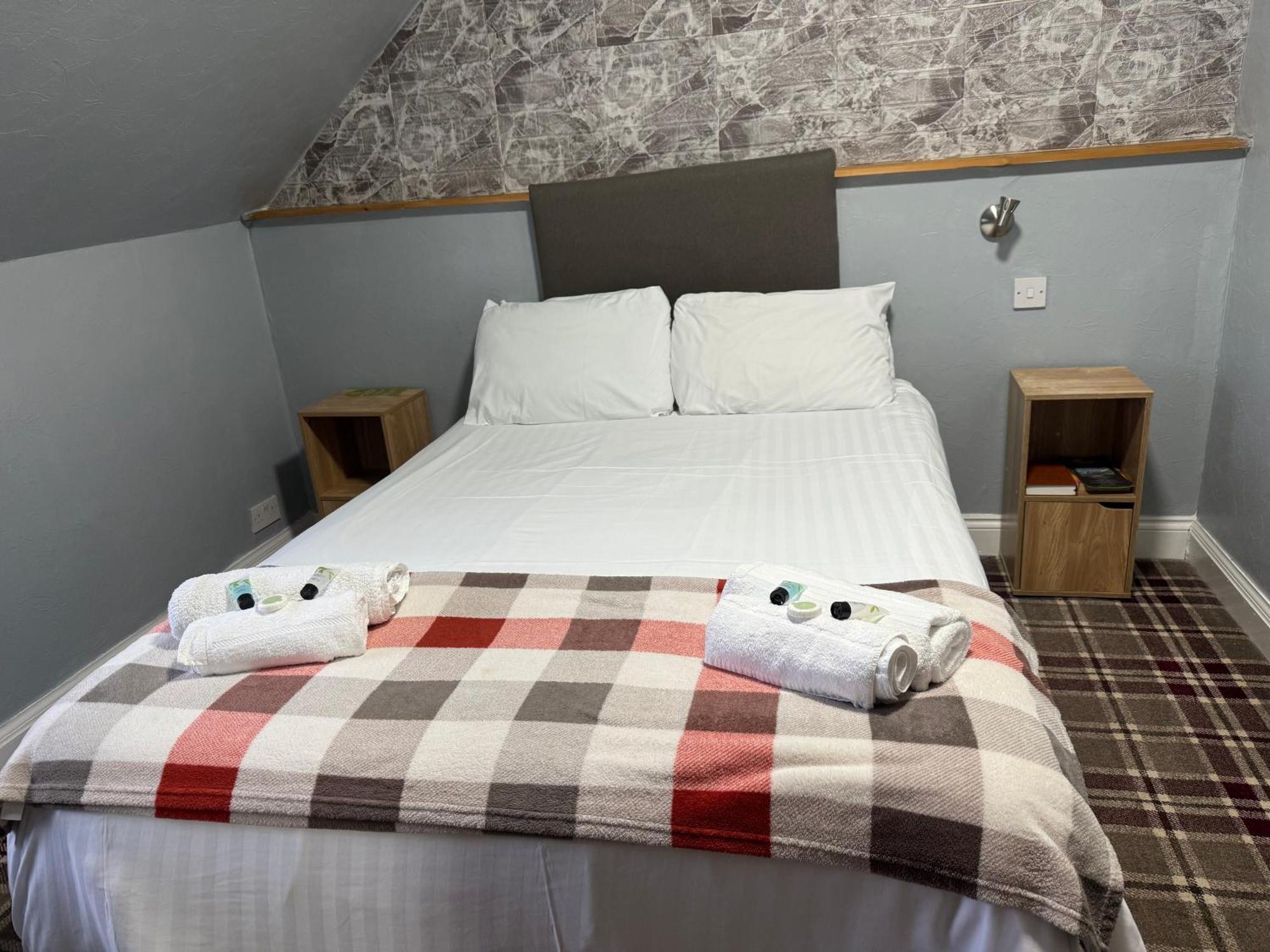 Double Room with Shared Bathroom