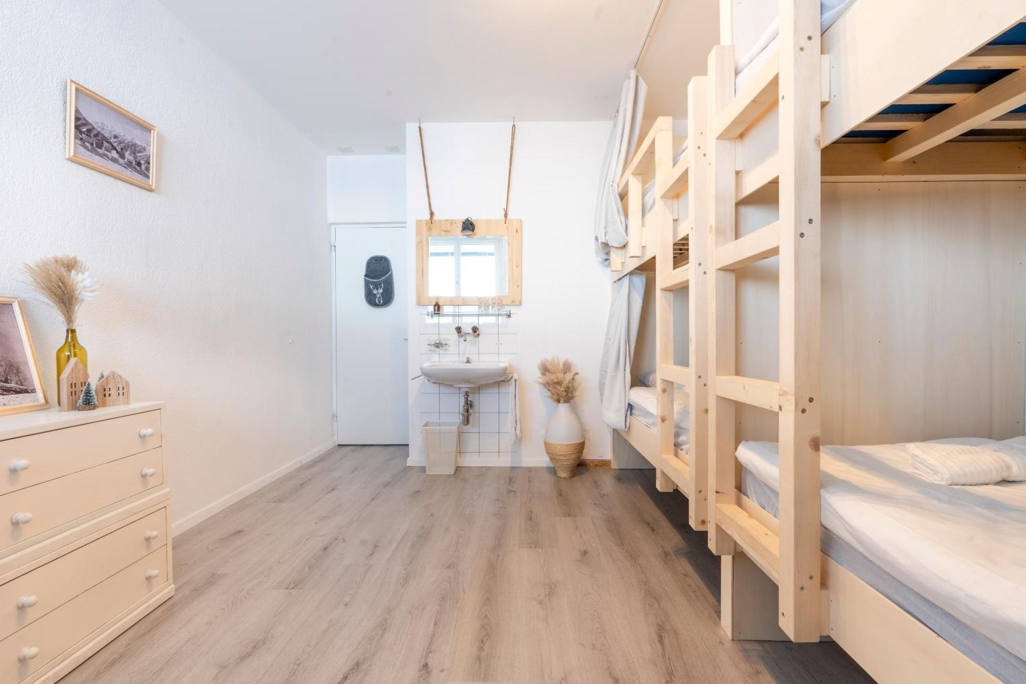 Classic Quadruple Room