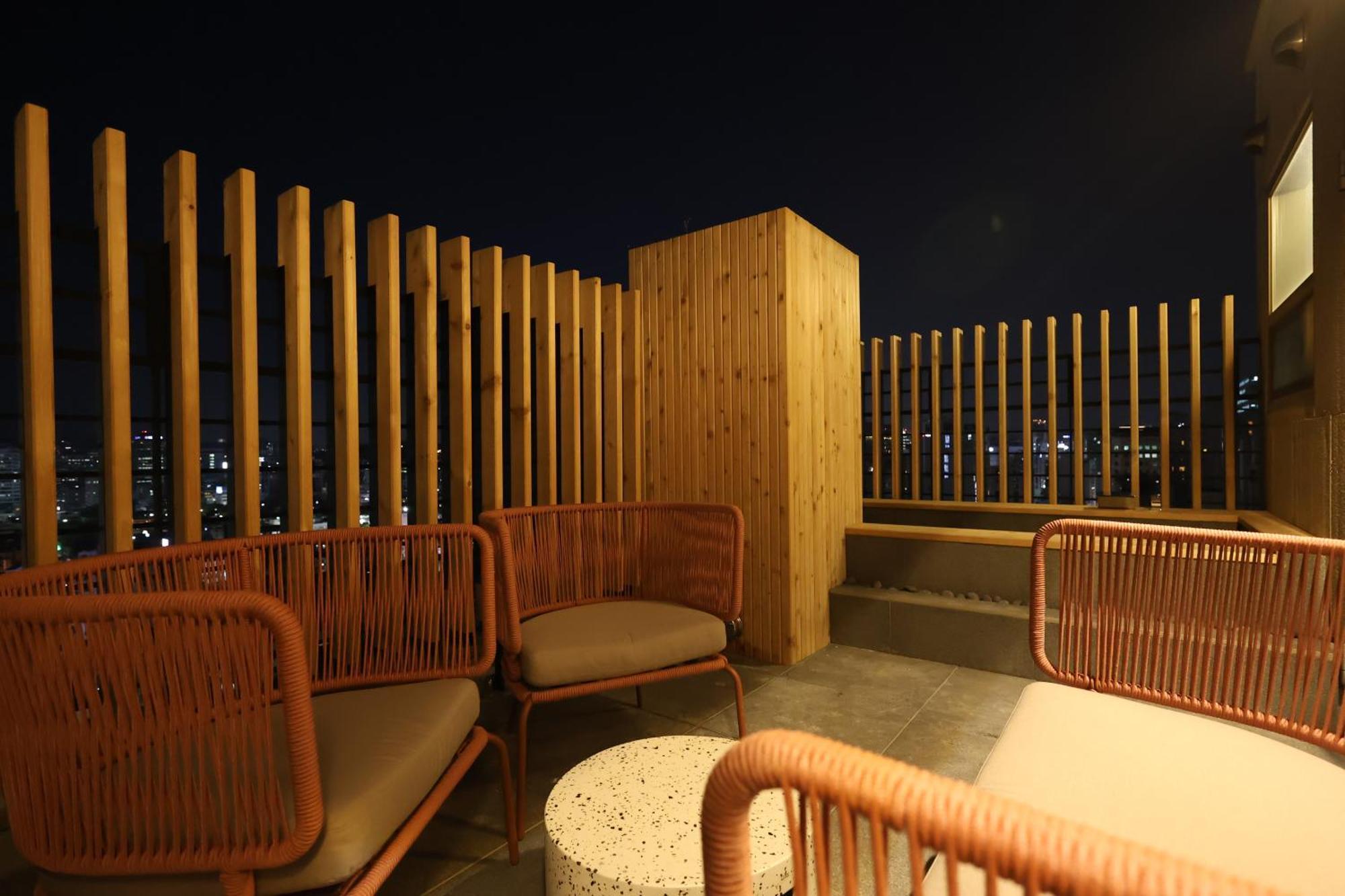 Urban Bath Terrace King