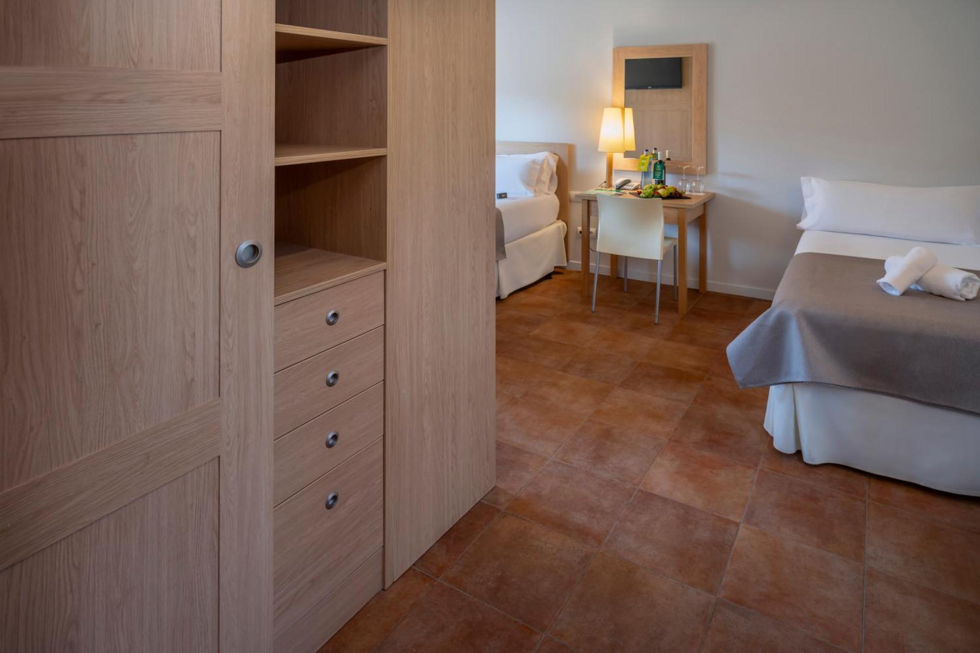 Comfort Triple Room