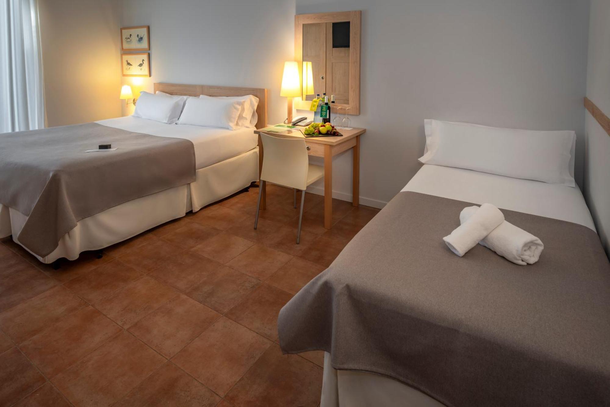 Comfort Triple Room