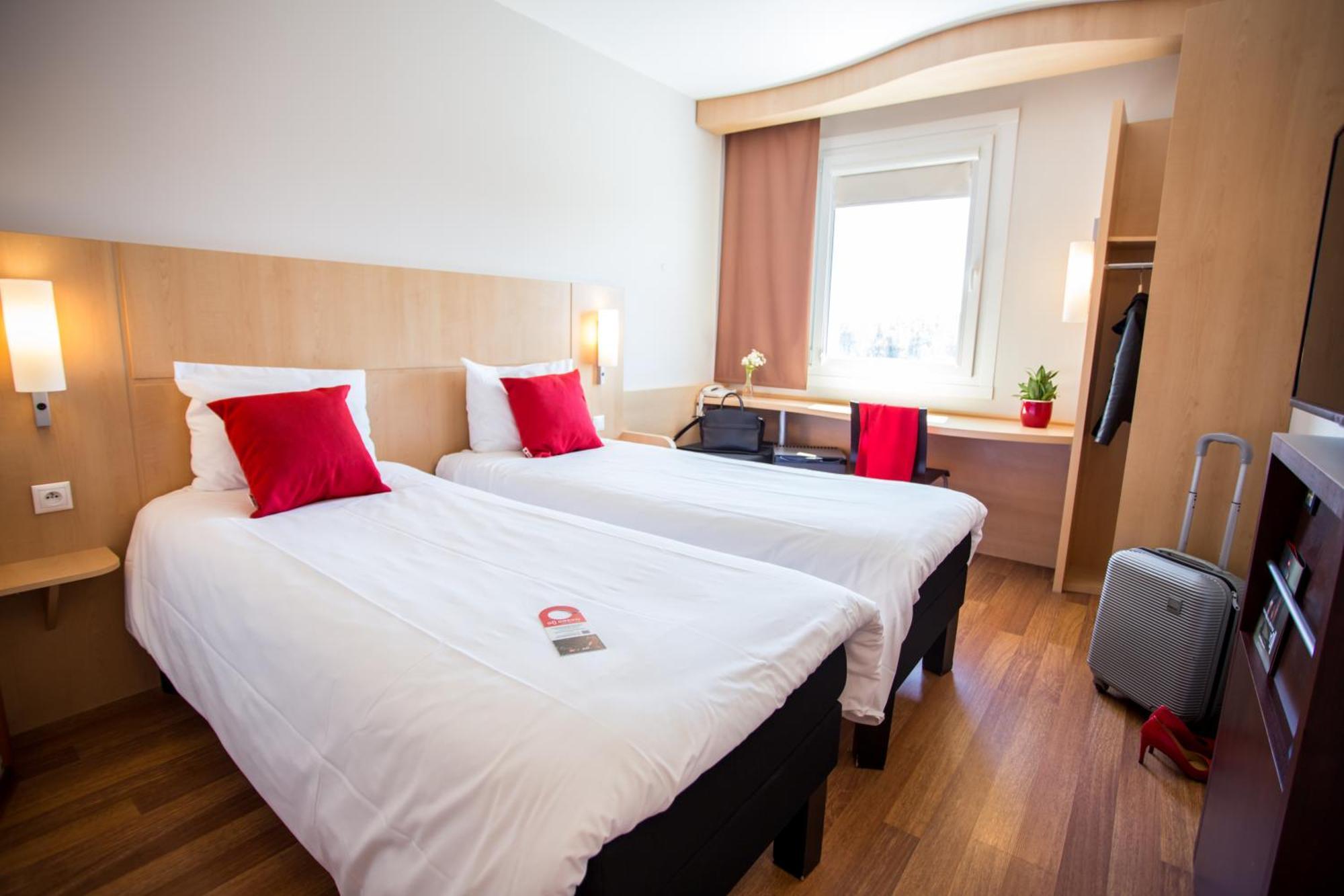 Standard Twin Room,1704897660:JPEG