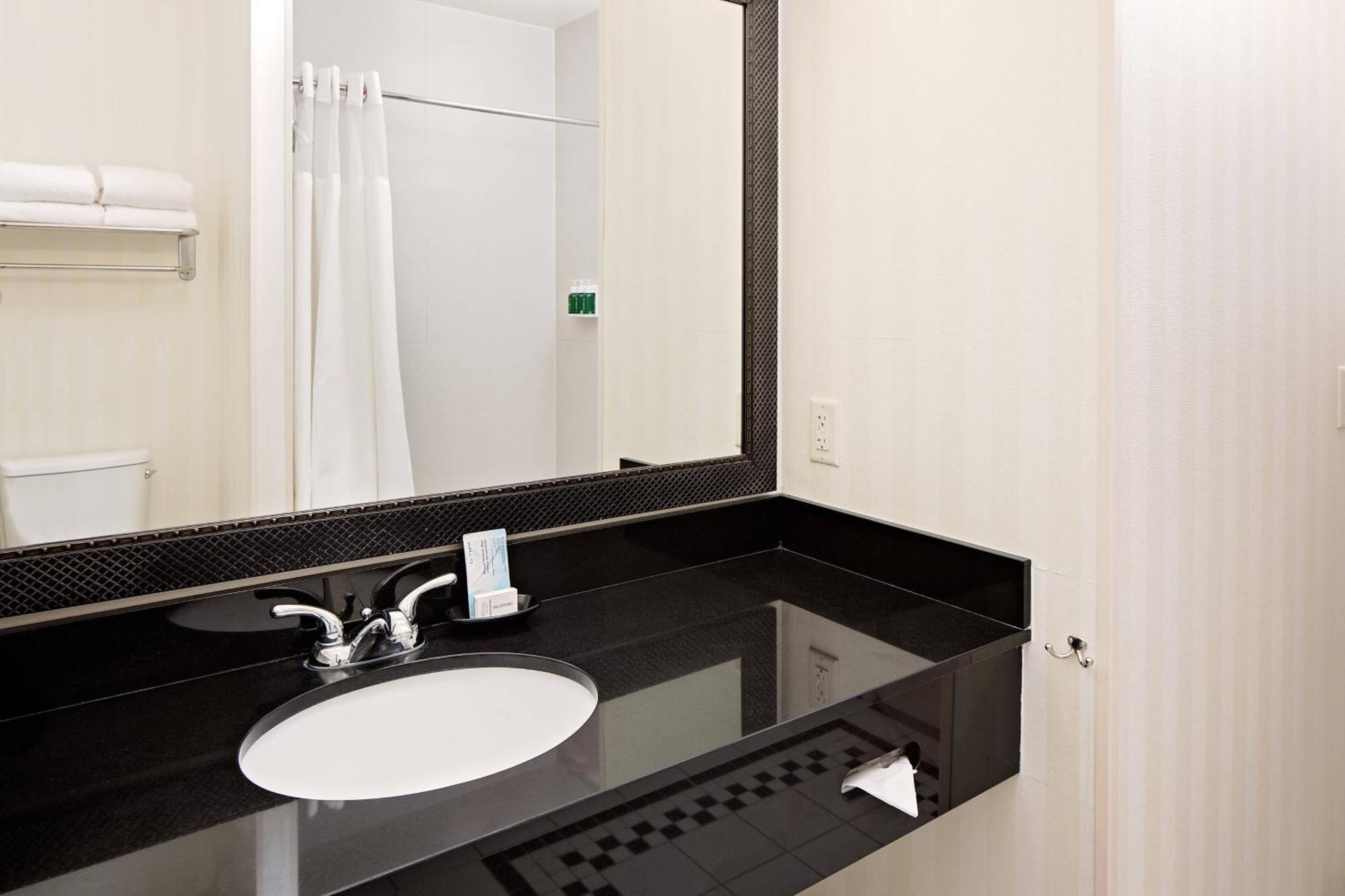Habitación con 2 camas grandes - Adaptada para personas con problemas de audición