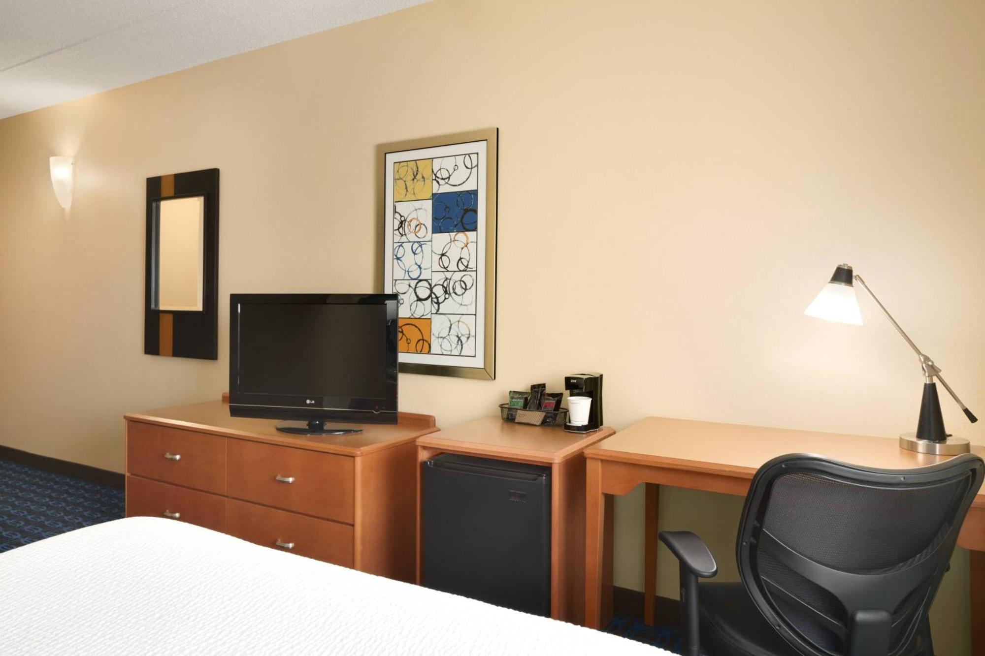 Queen Room - Hearing Accessible