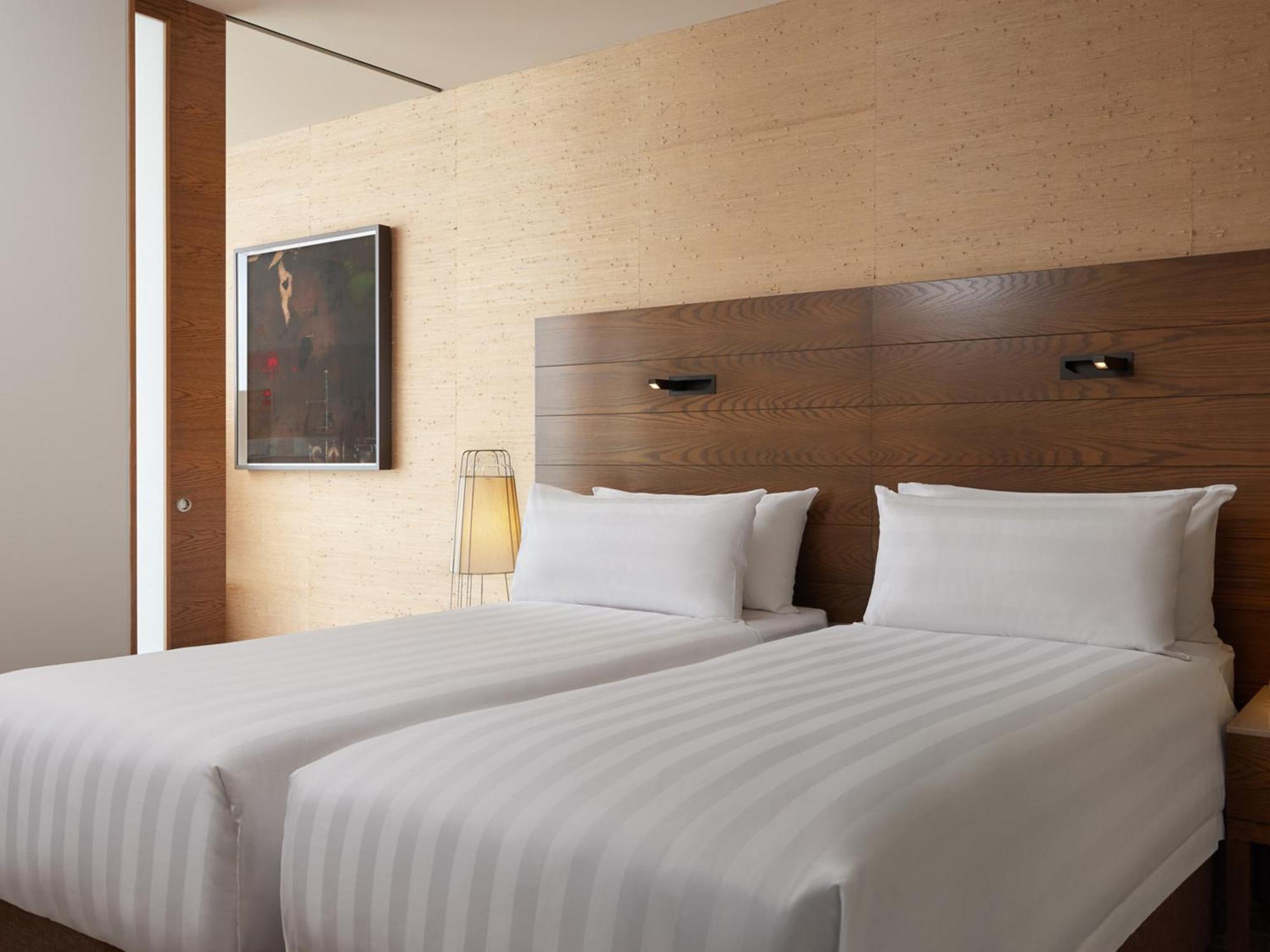 Two-Bedroom City Skyline Suite