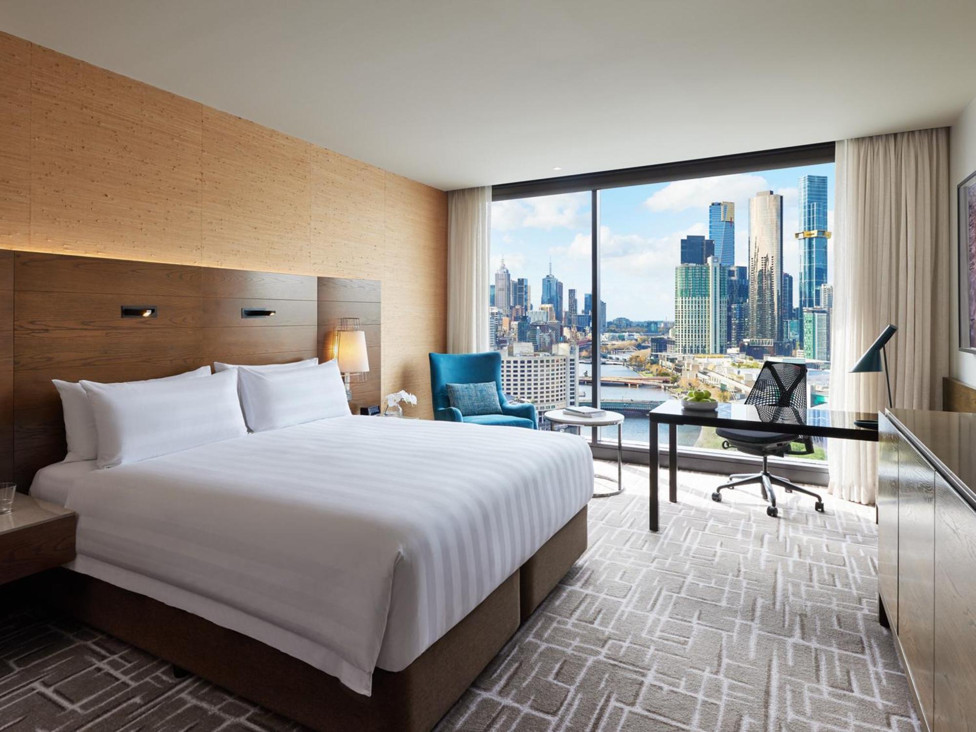 Pacific King Room Club Lounge Access