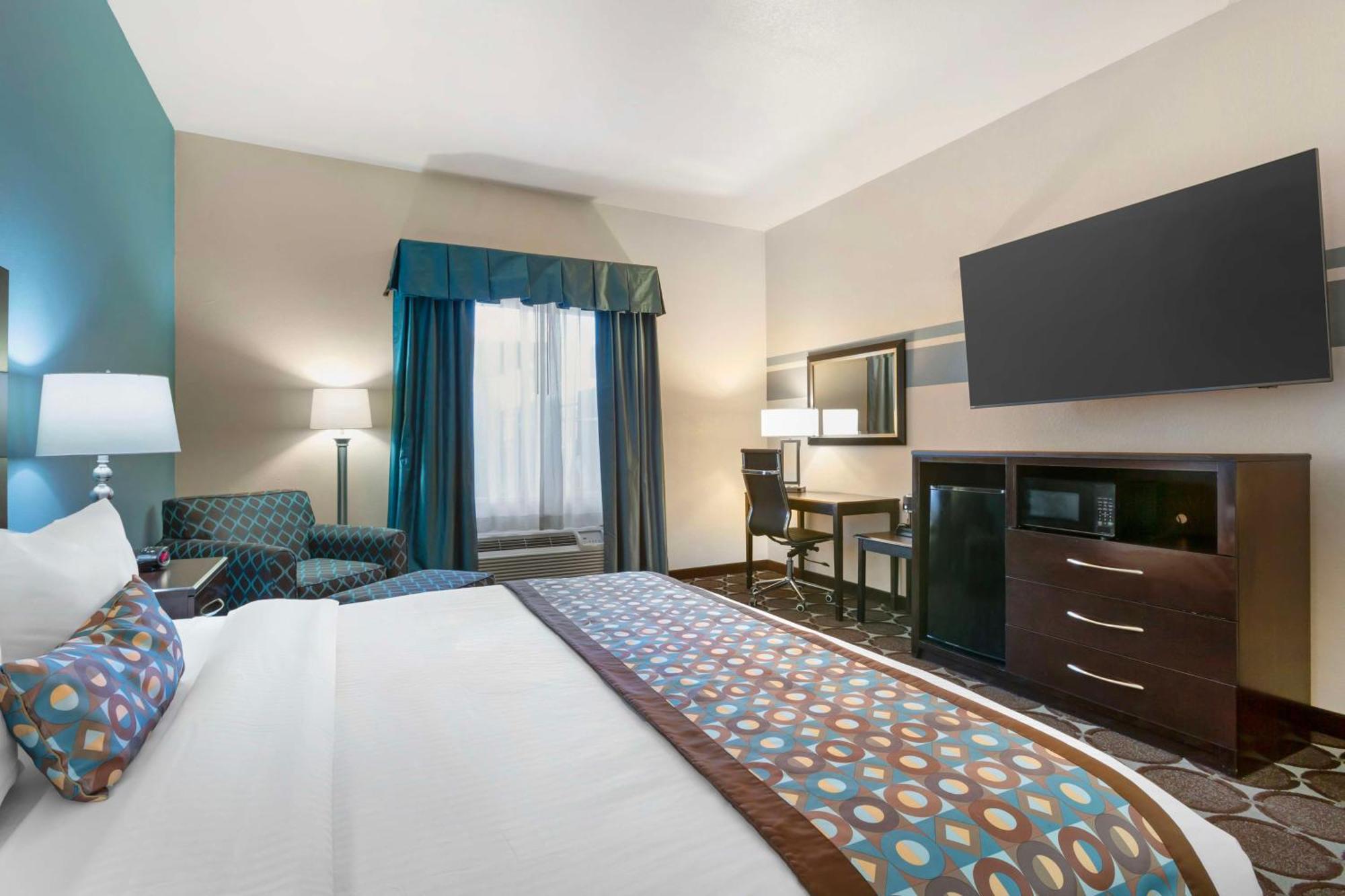 King Room with Bath Tub - Disability Access/Non-Smoking