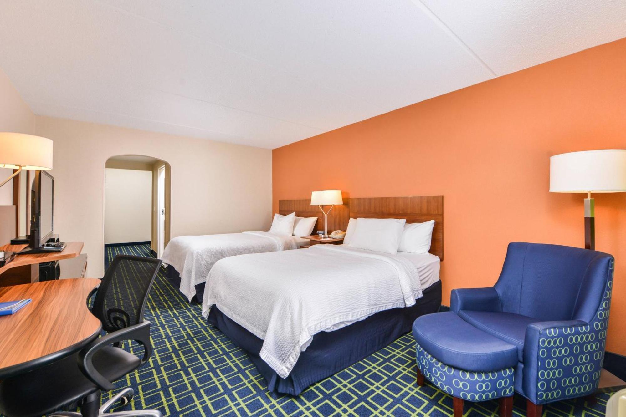 Double Room with Two Double Beds - Hearing Accessible