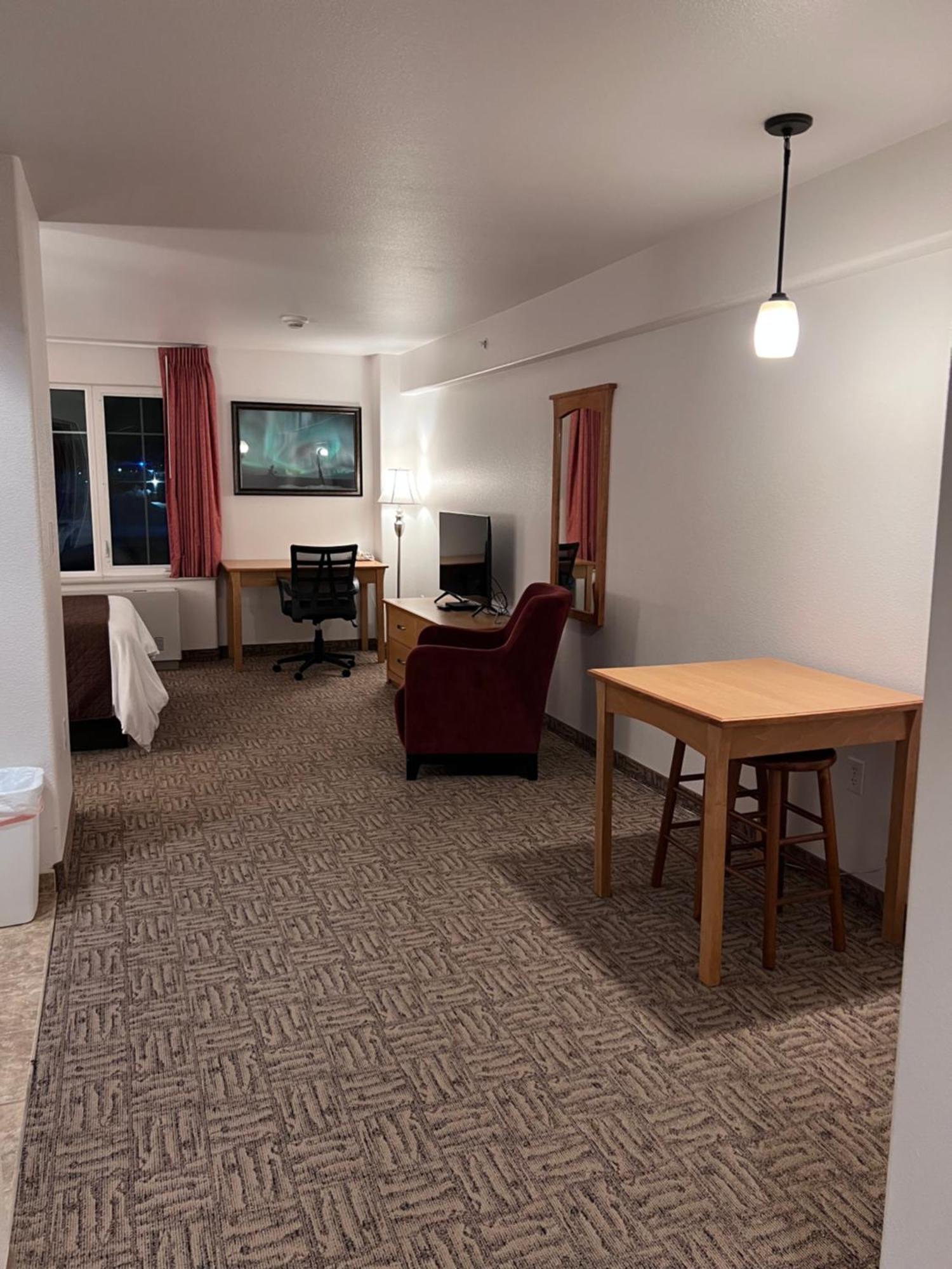 One-Bedroom Suite