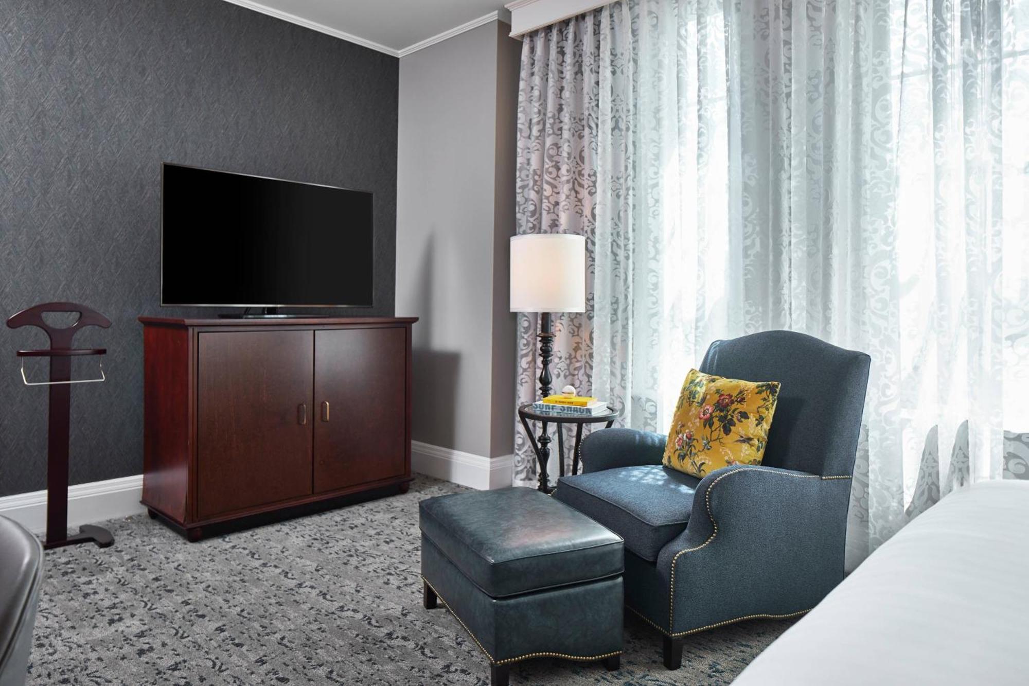 King Guest Room