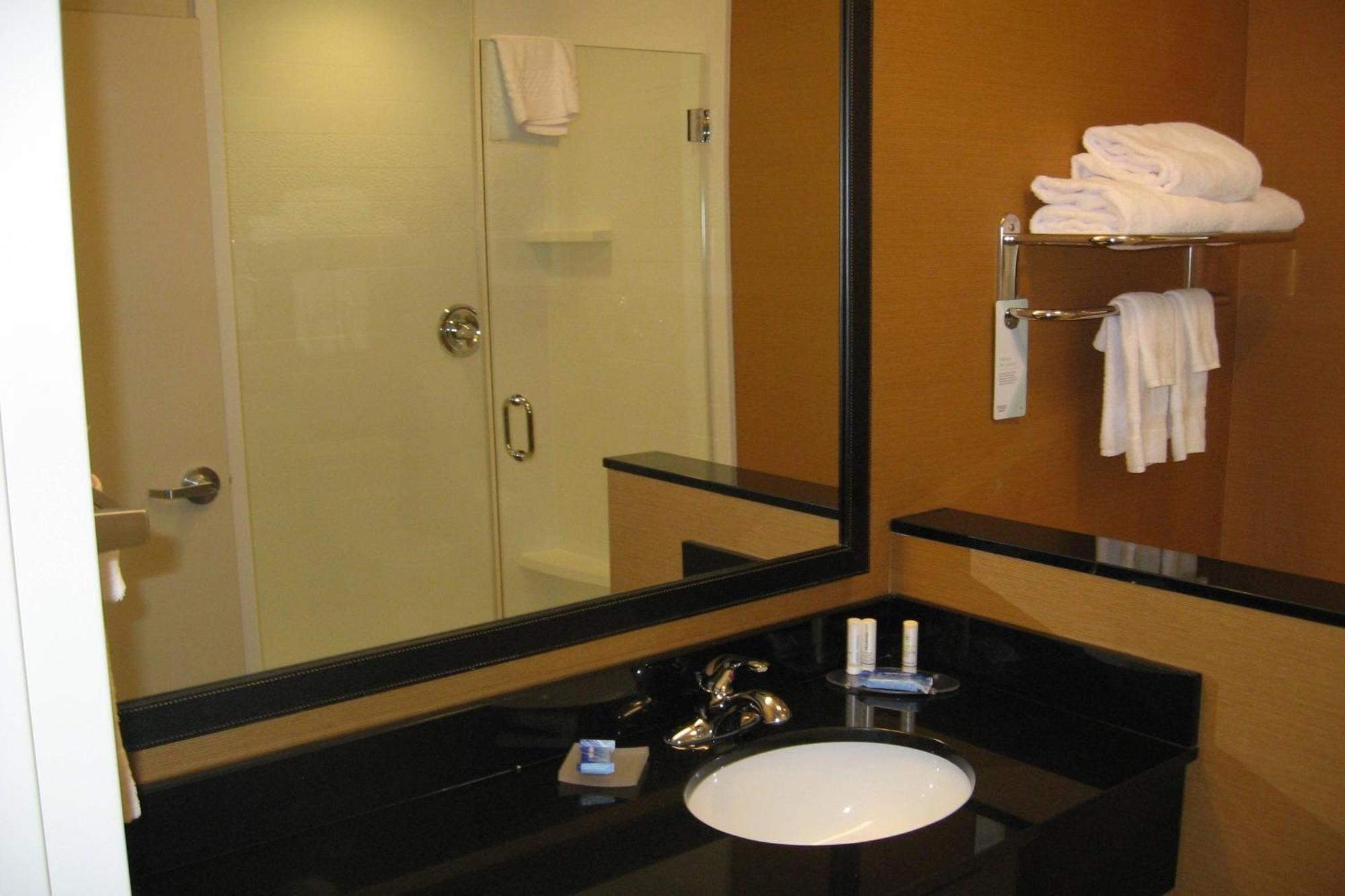 King Room - Hearing Accessible