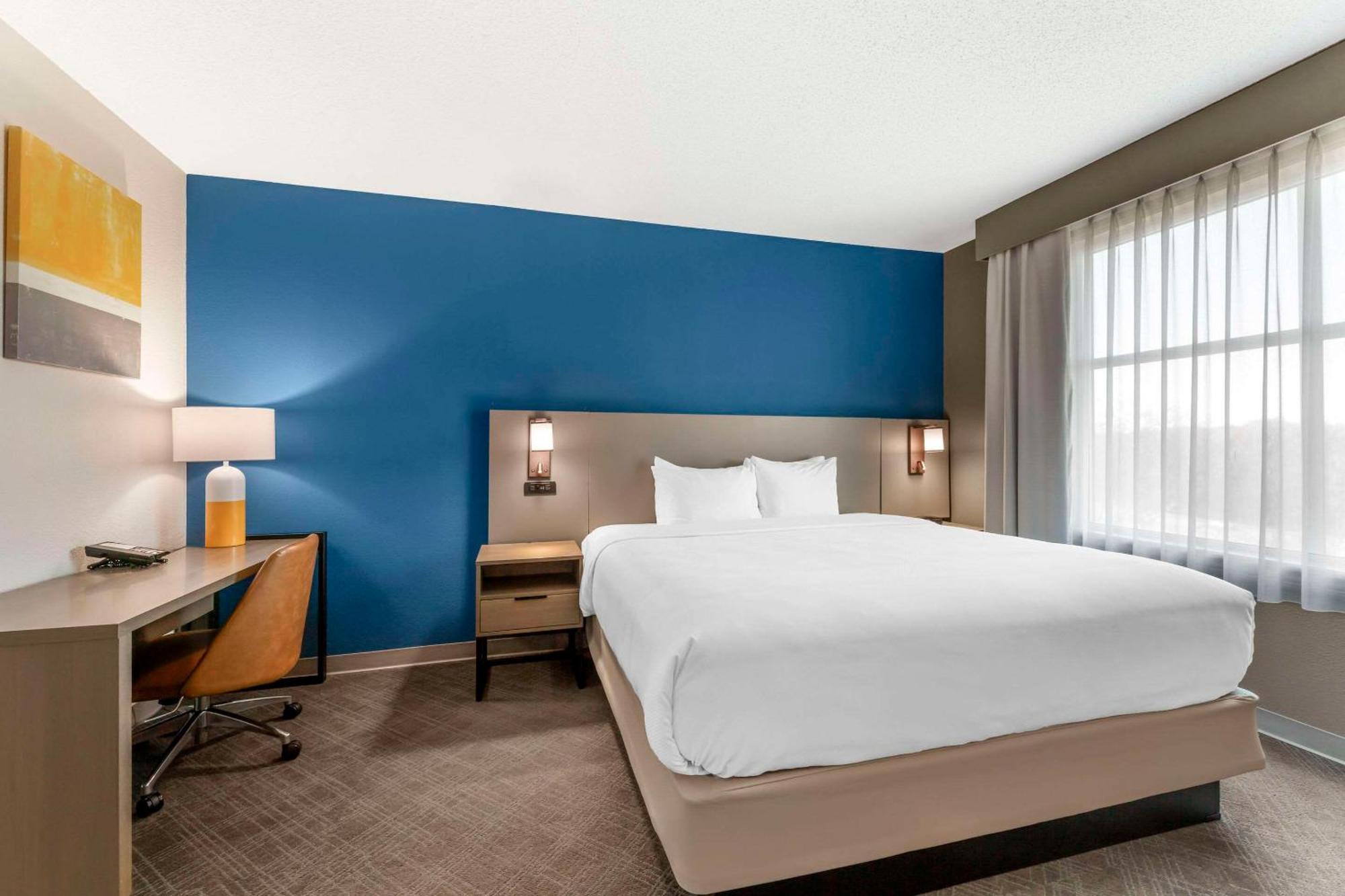 Queen Room - Disability Access/Non-Smoking