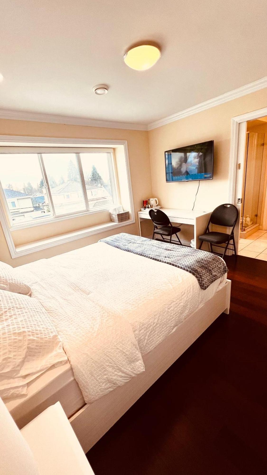 Double Room with Shared Bathroom