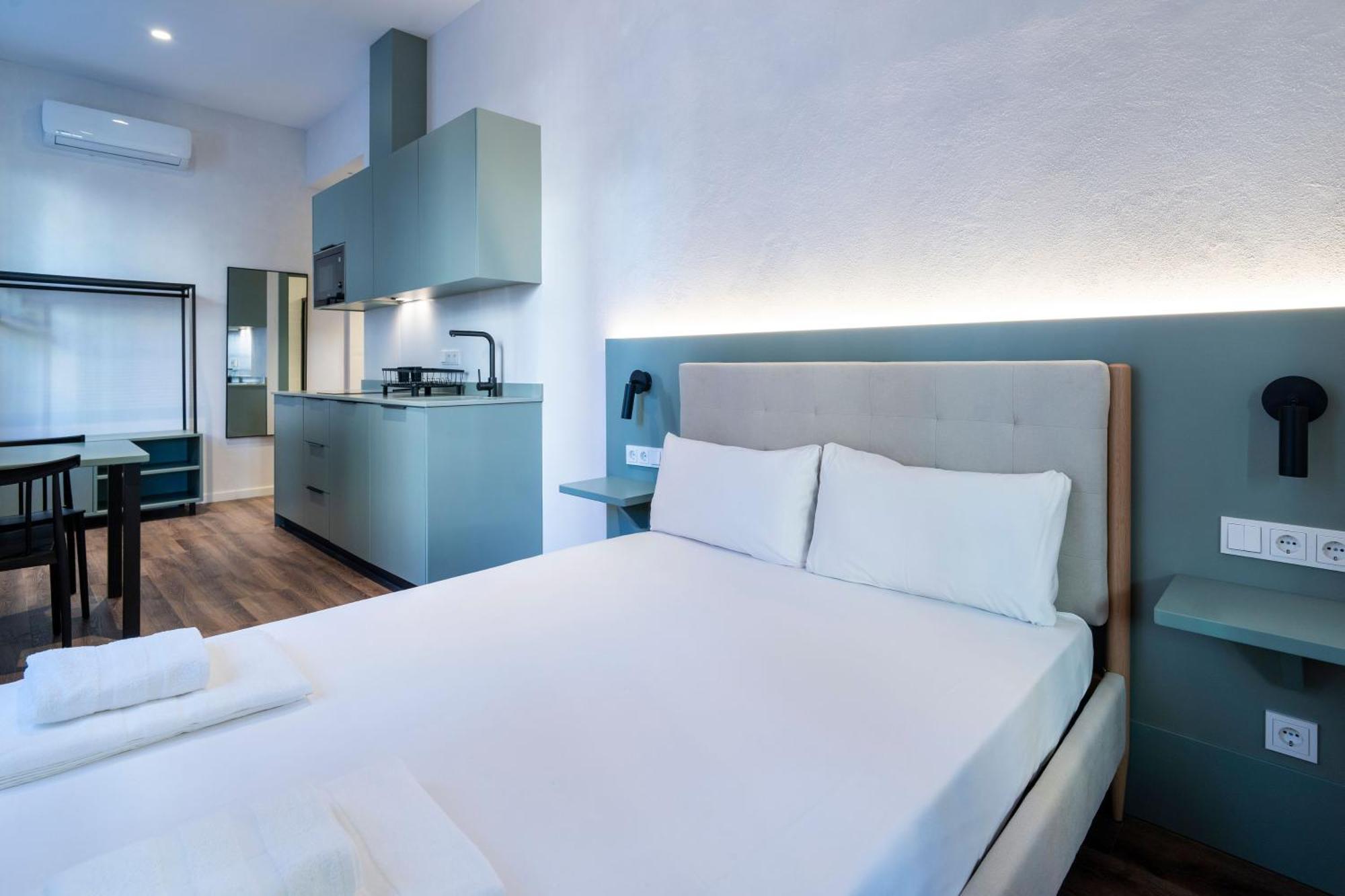 Estudio con 1 cama grande