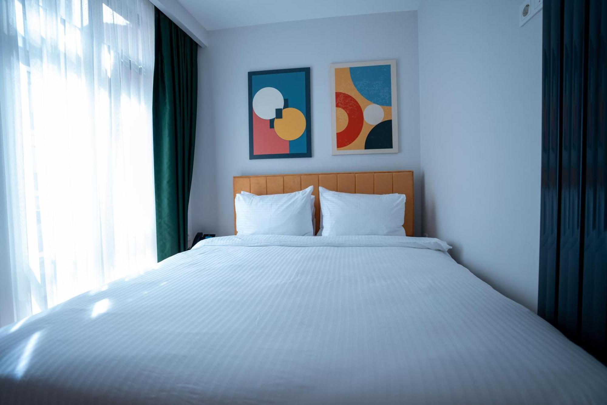 Deluxe Double Room,1632797609:JPEG
