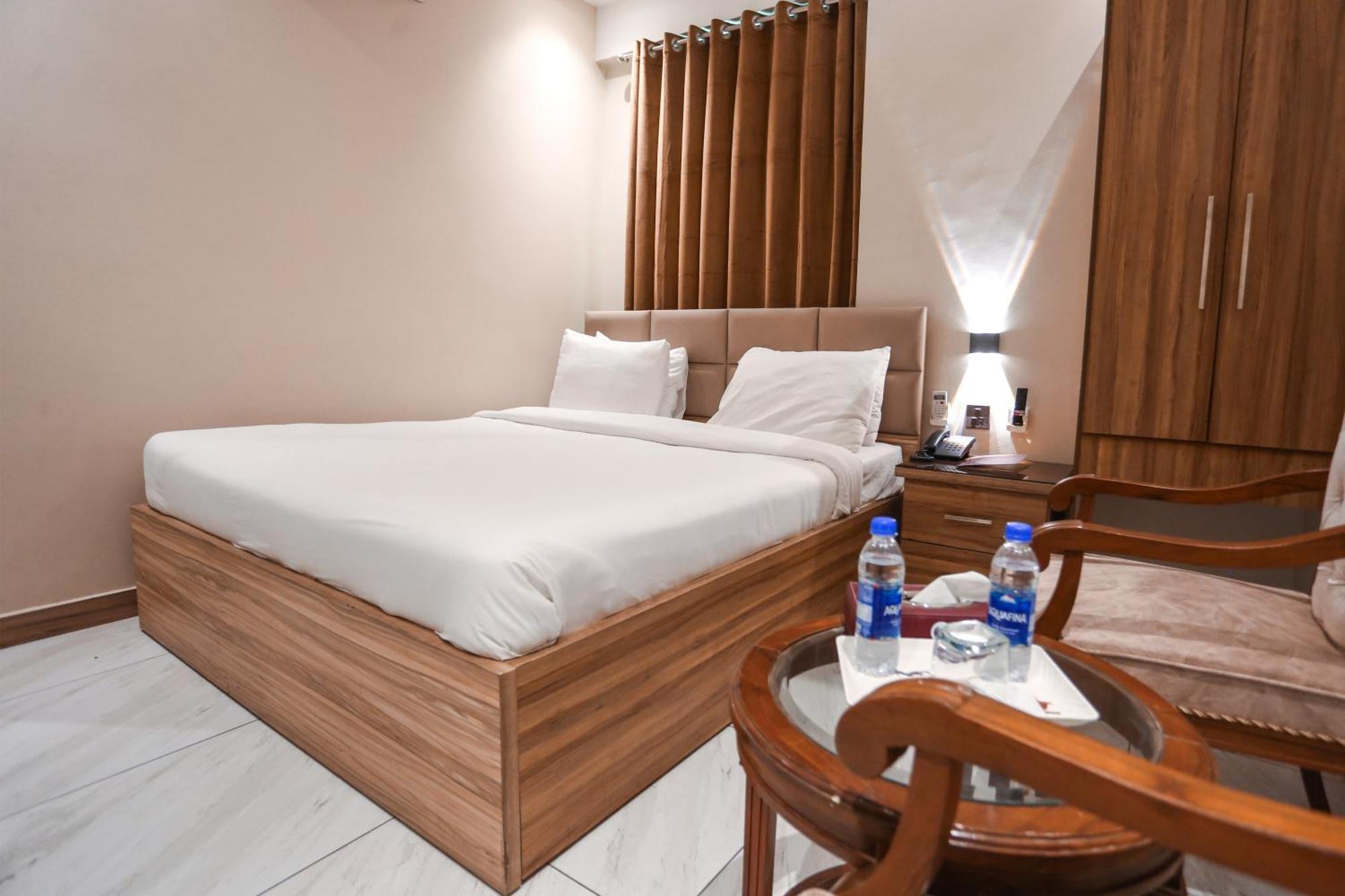 Deluxe Single Room