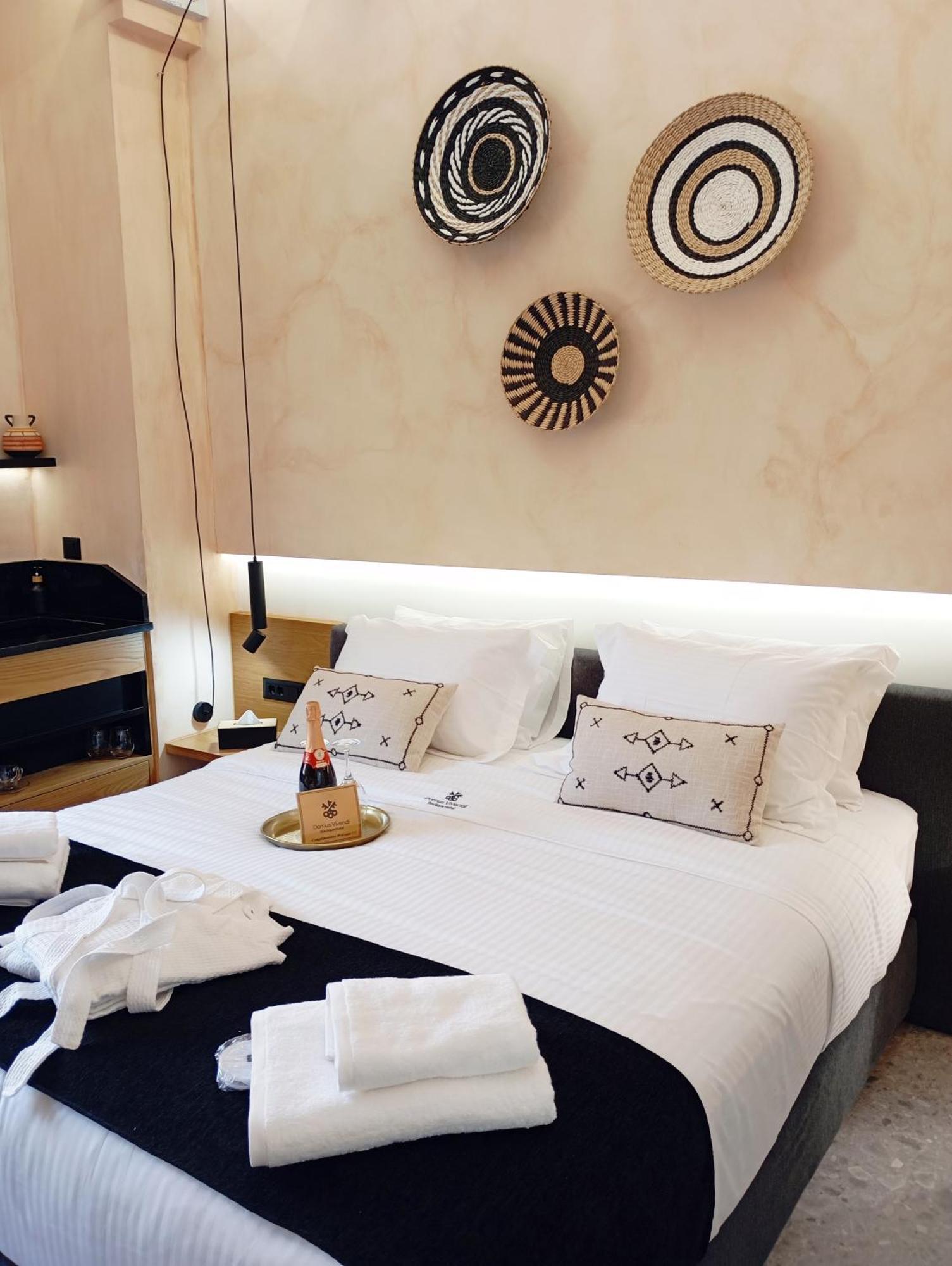 King Suite Spa Bath