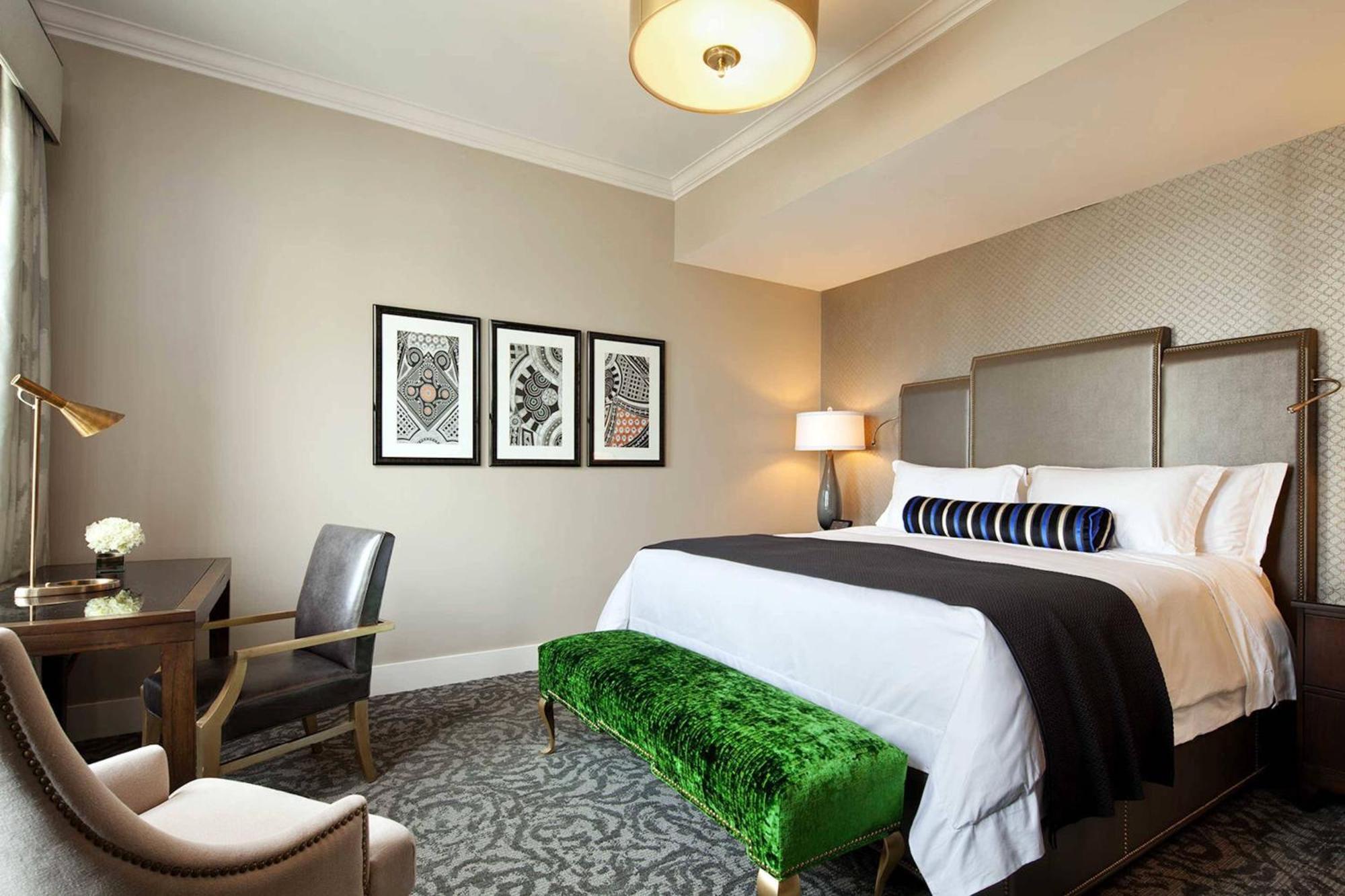 Quarto com Cama Queen-size e Vista da Cidade