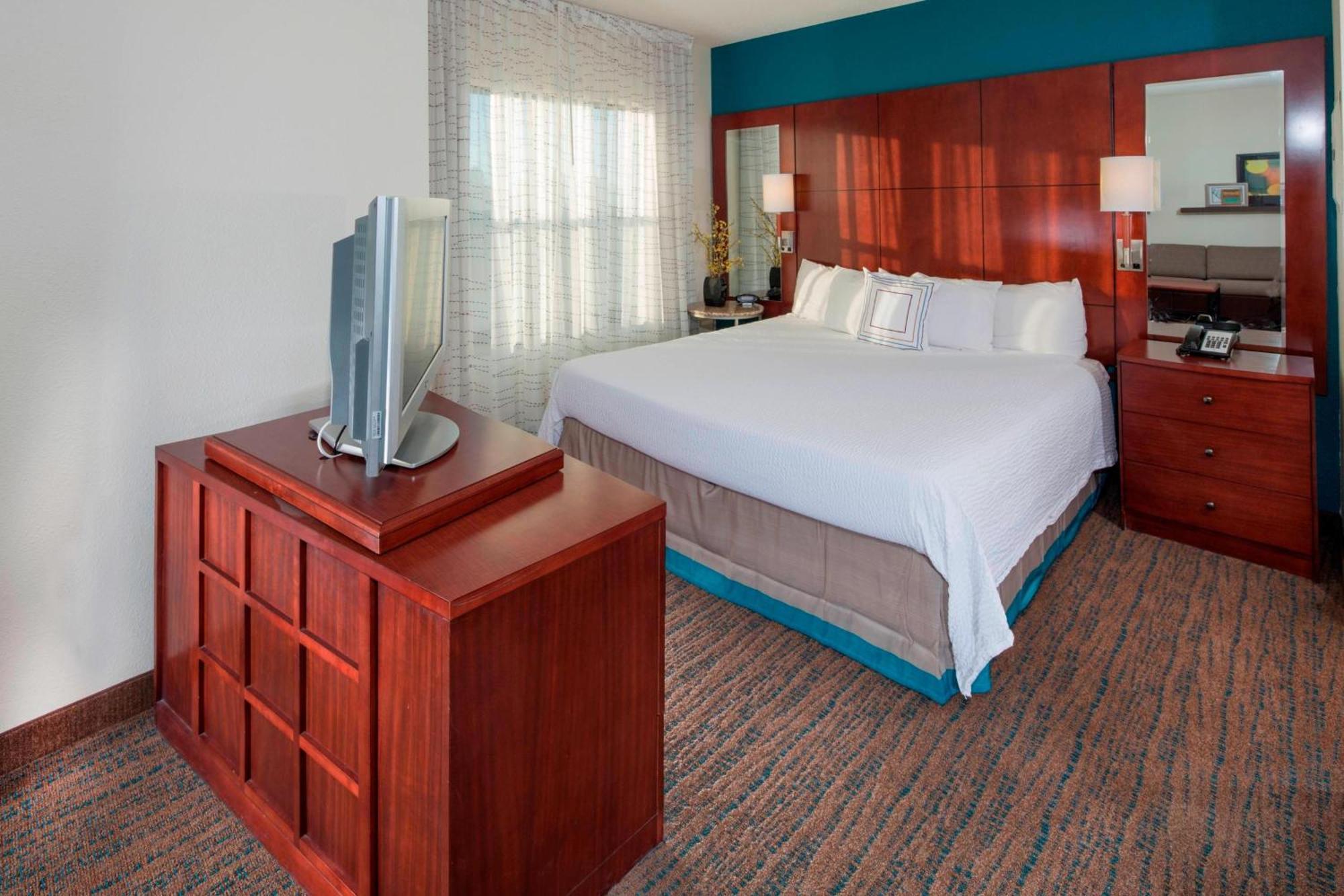 King Room with Sofa Bed