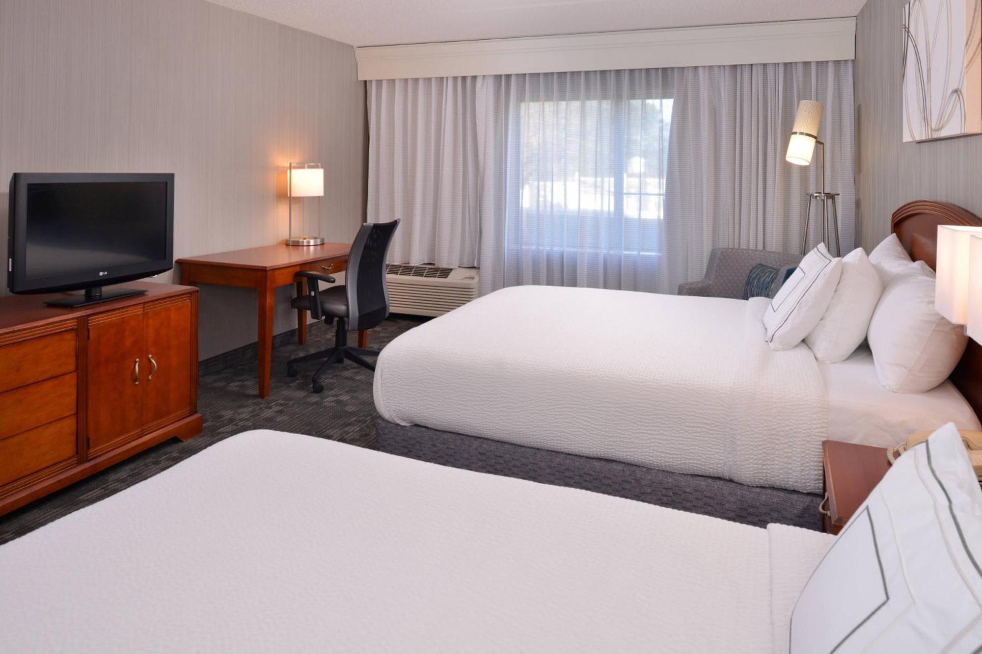 Queen Room with Two Queen Beds and Balcony