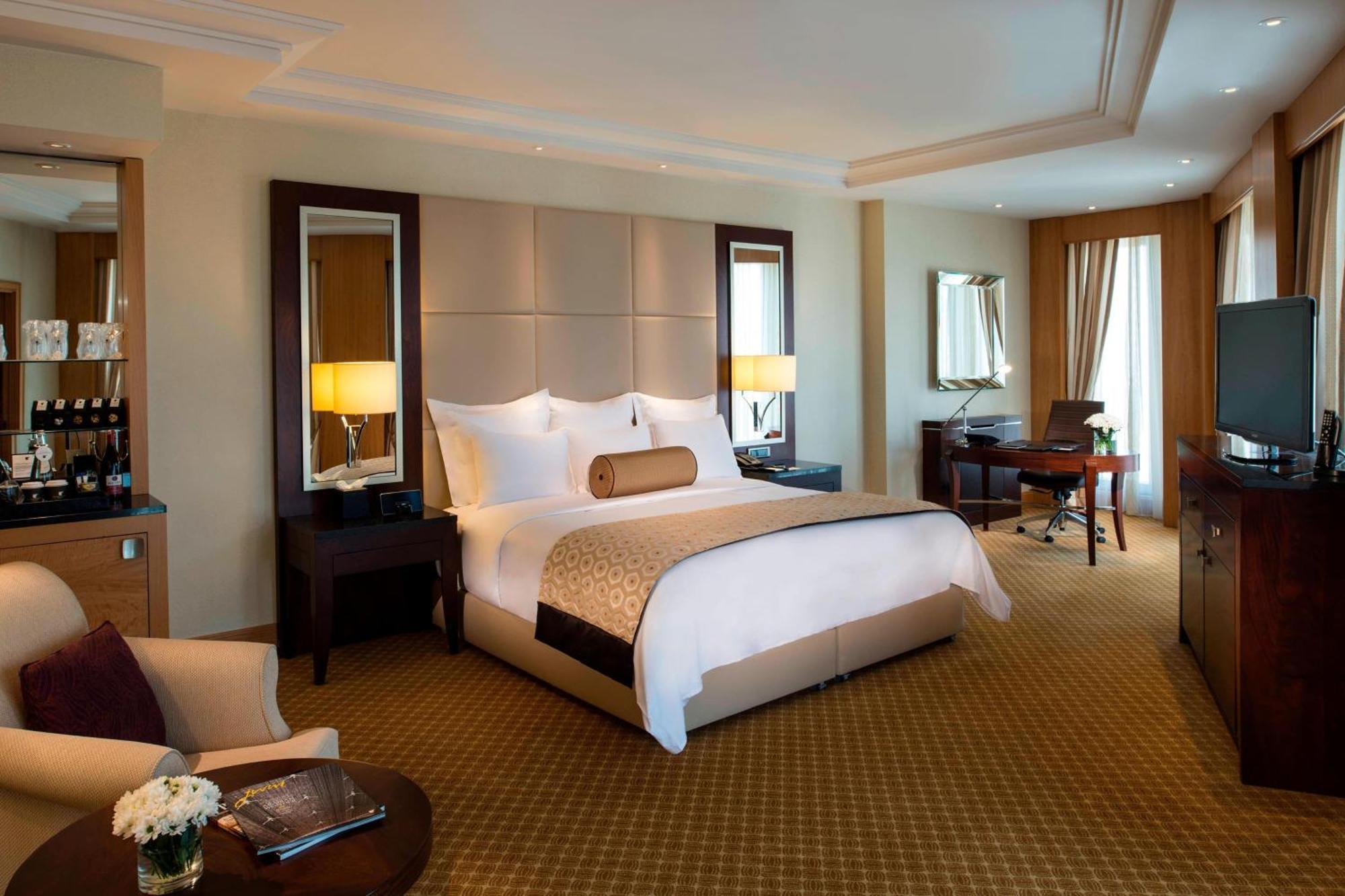 Executive Double Room with Executive Lounge Access,1552519513:JPEG