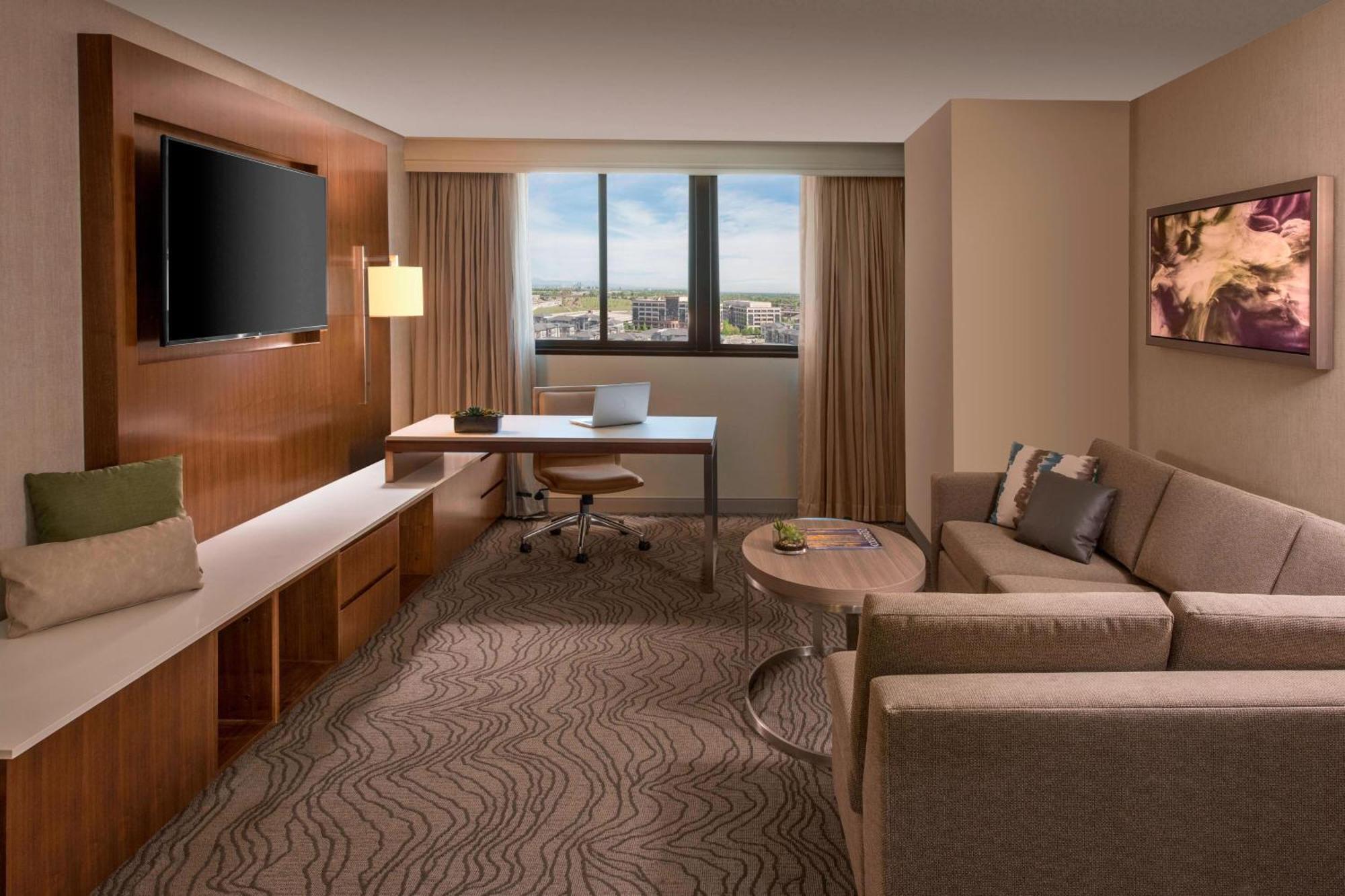 One-Bedroom Suite