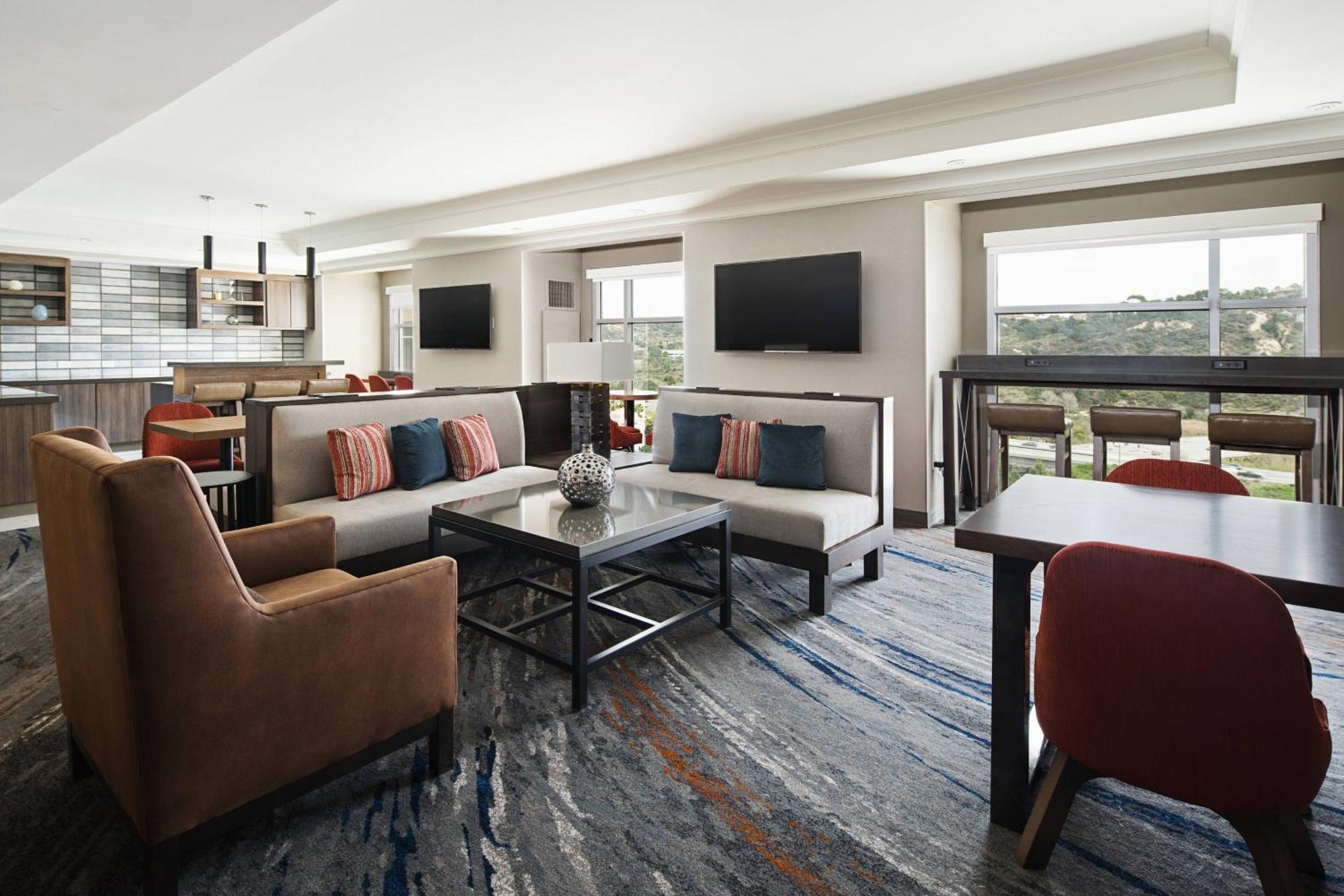 Queen Room Two Queen Beds Concierge Lounge Access