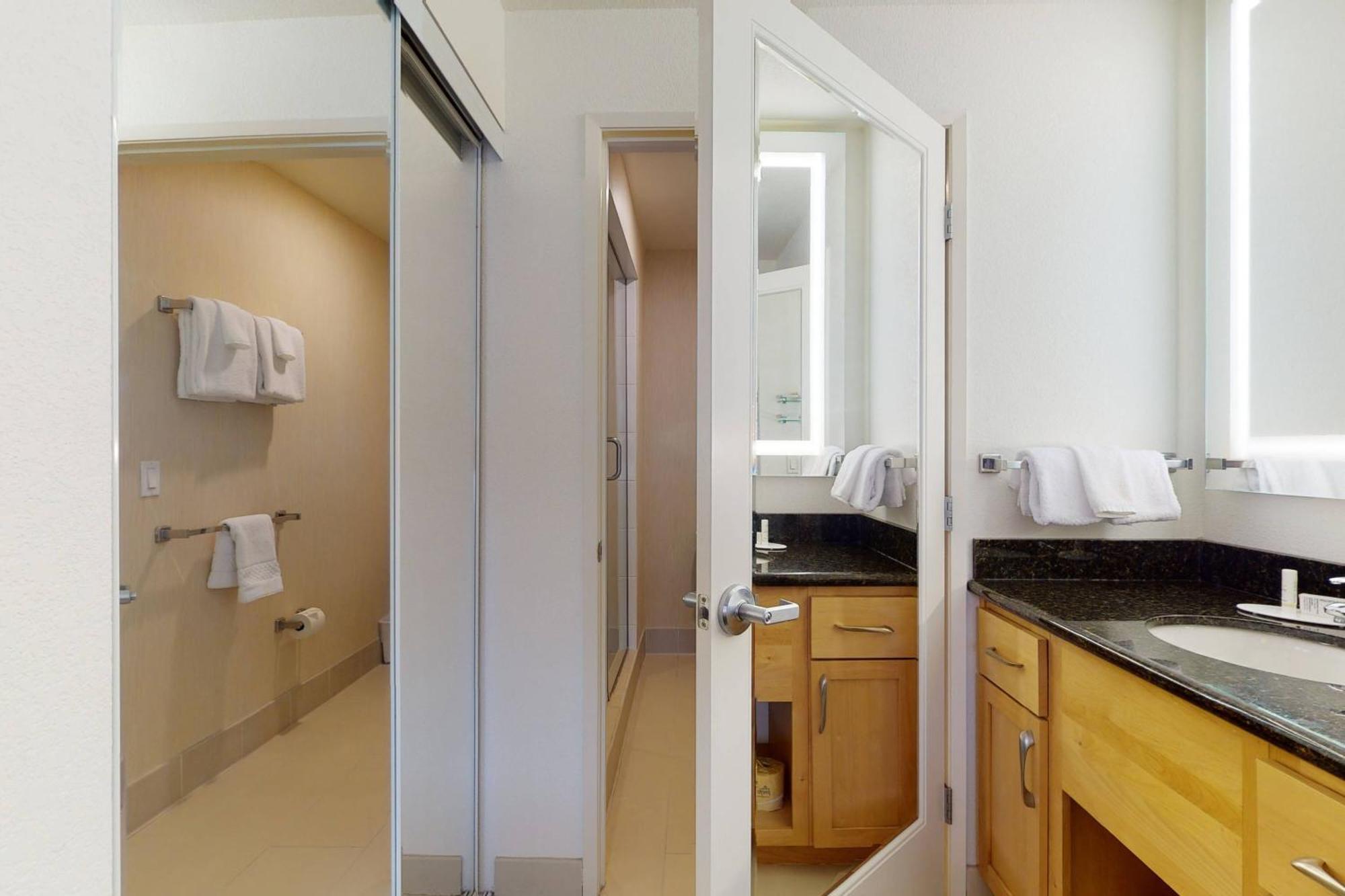 King Suite met 1 Slaapkamer en Slaapbank - Geschikt voor Gasten met een Gehoorbeperking
