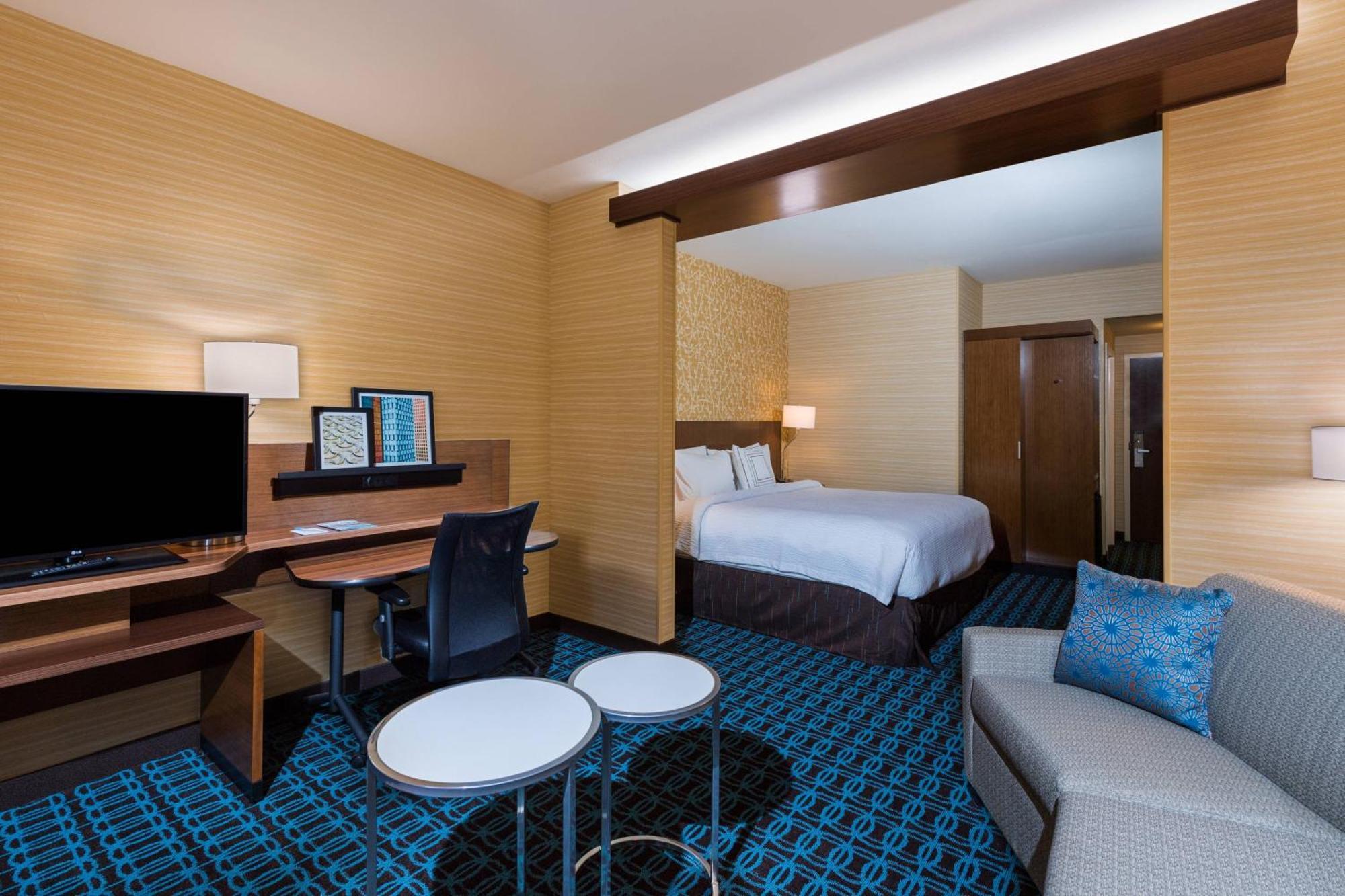 King Suite with Sitting Area and Sofa Bed - Hearing Accessible
