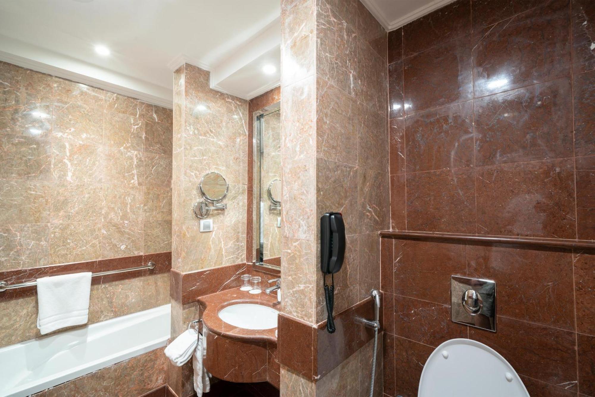 Two-Bedroom Suite