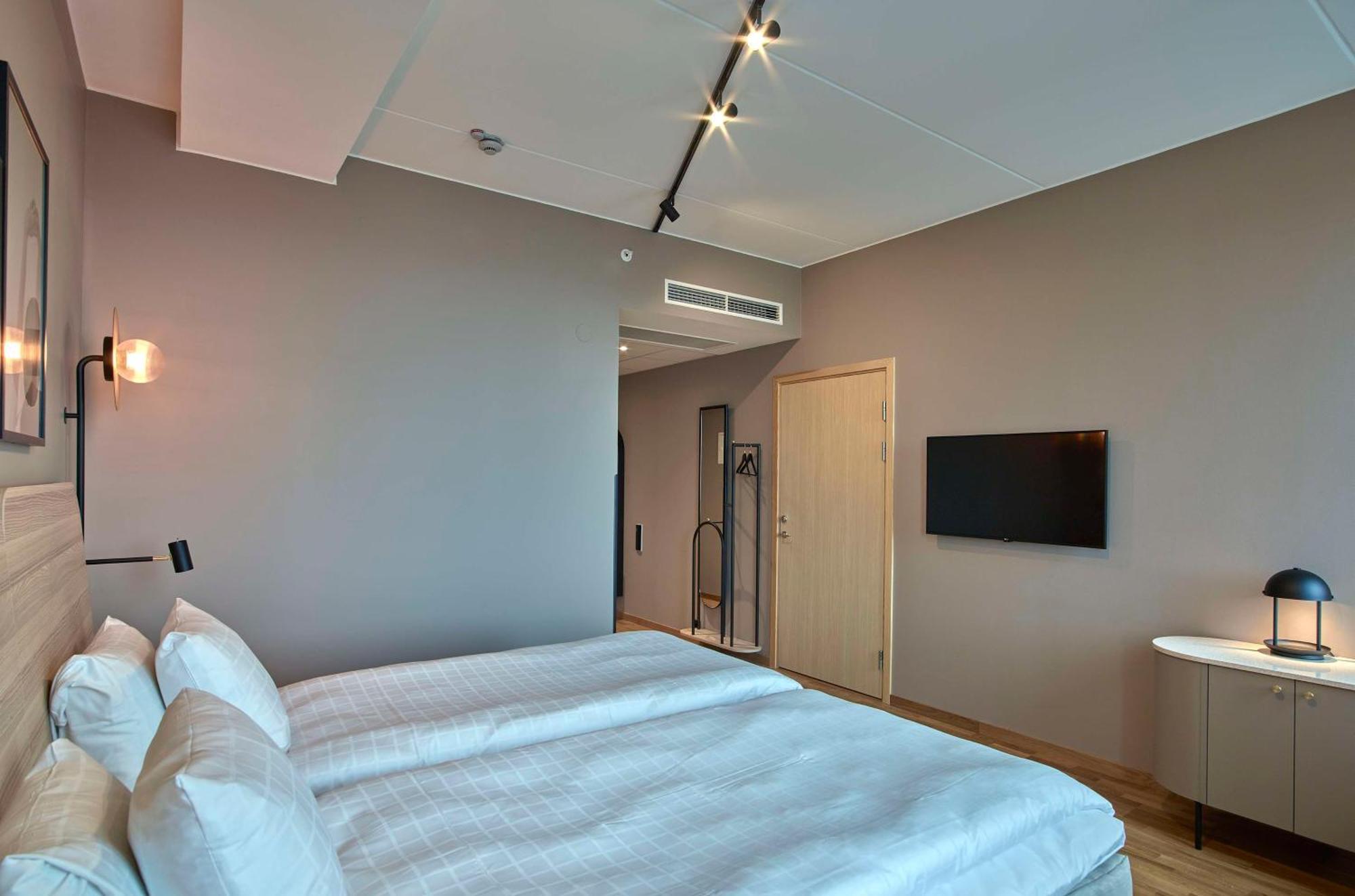 Superior Twin Room,1633102267:JPEG