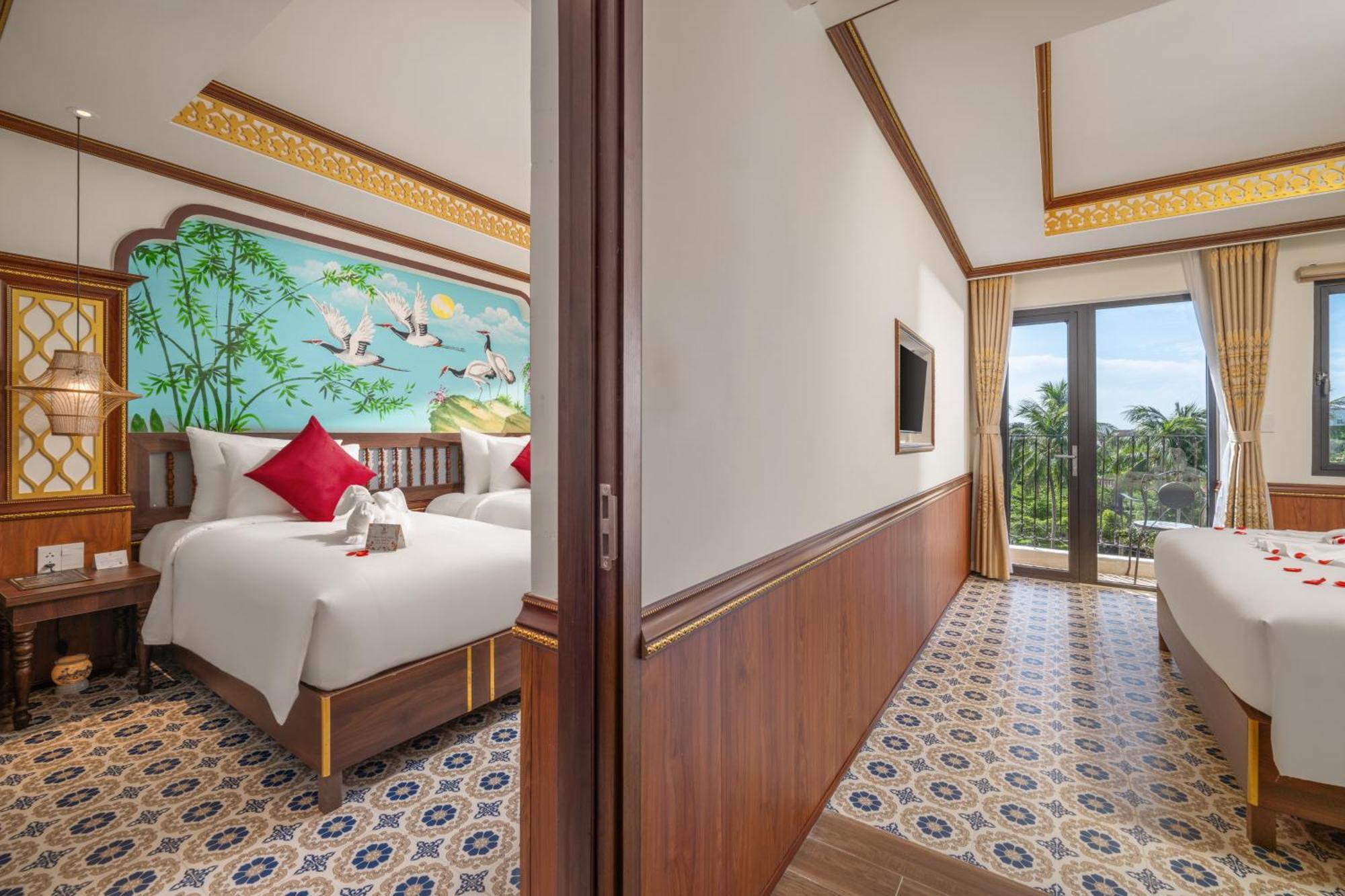 Premium Family Connecting Room, Balcony with Riverside View