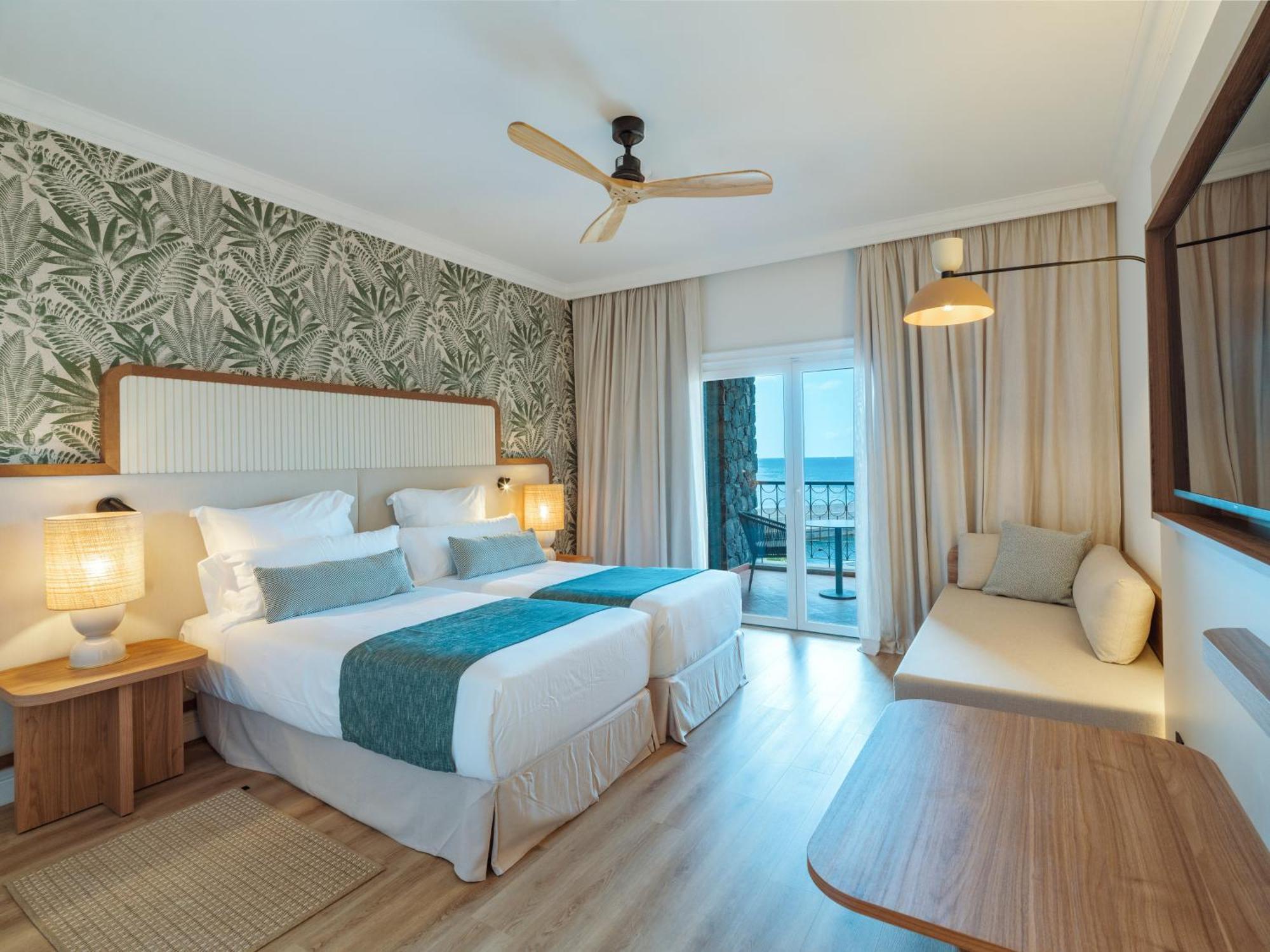 Habitación Doble con vistas al mar