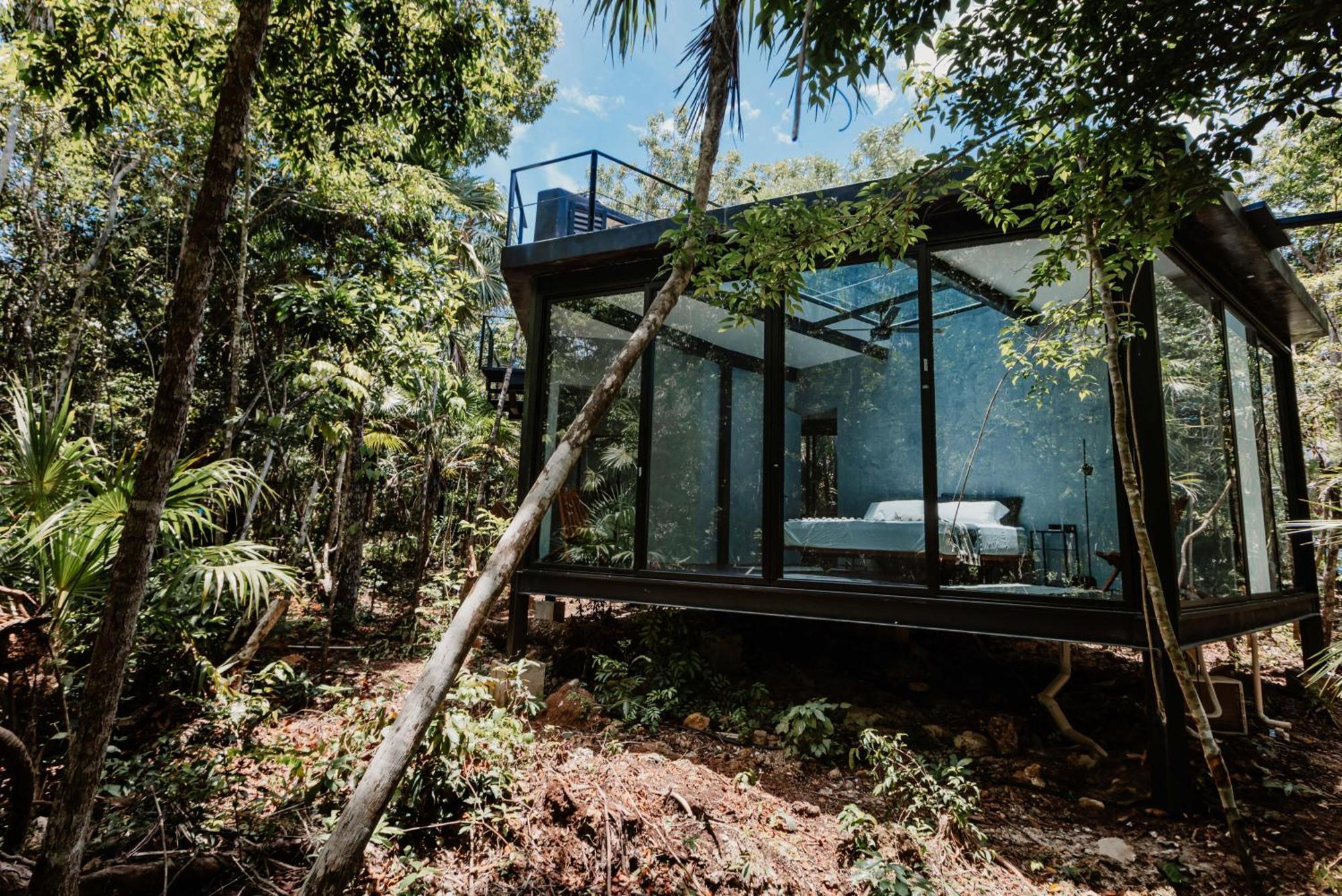 Villa with Garden View