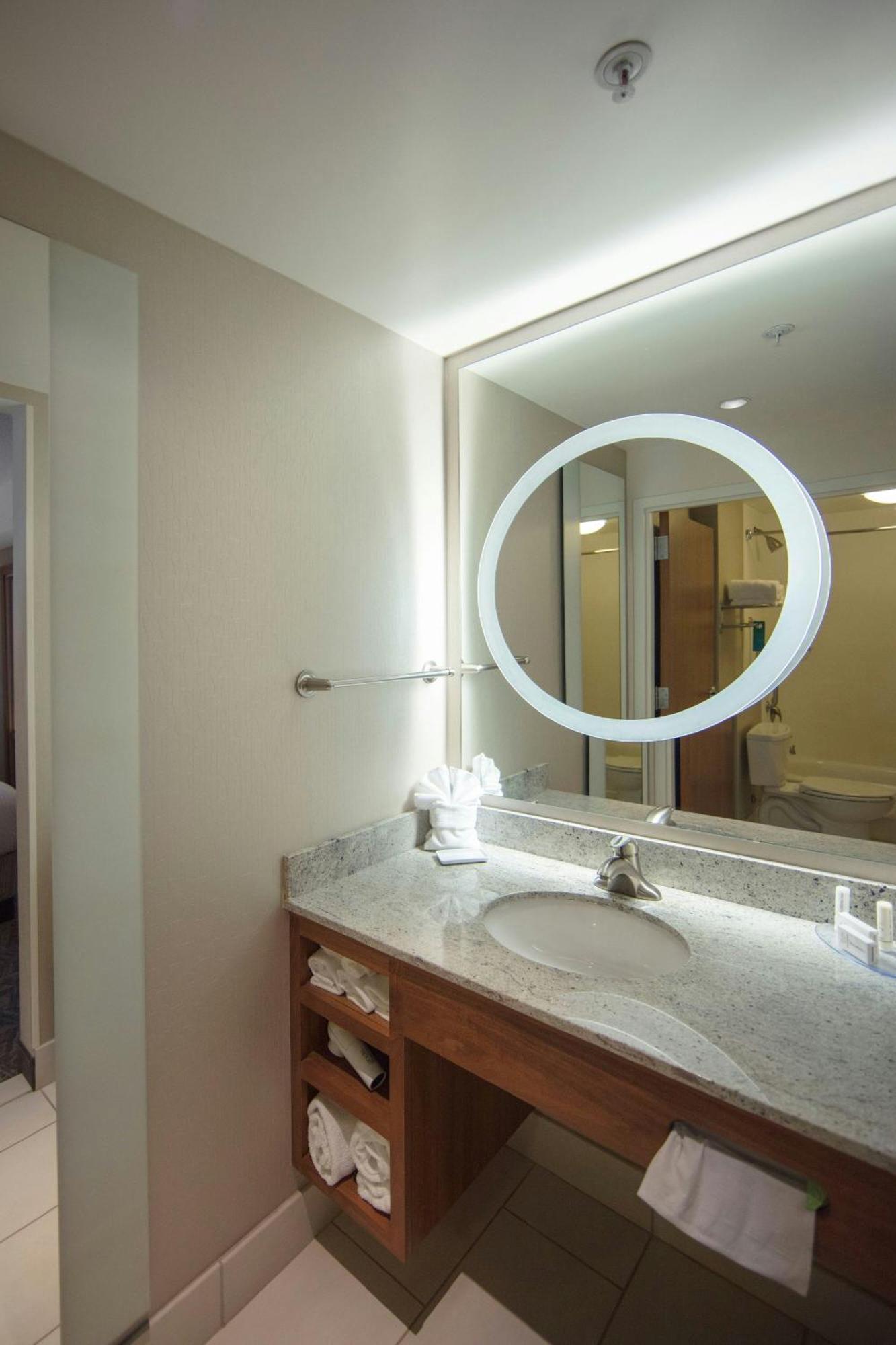 Studio with Two Queen Beds and Trundle Sofa