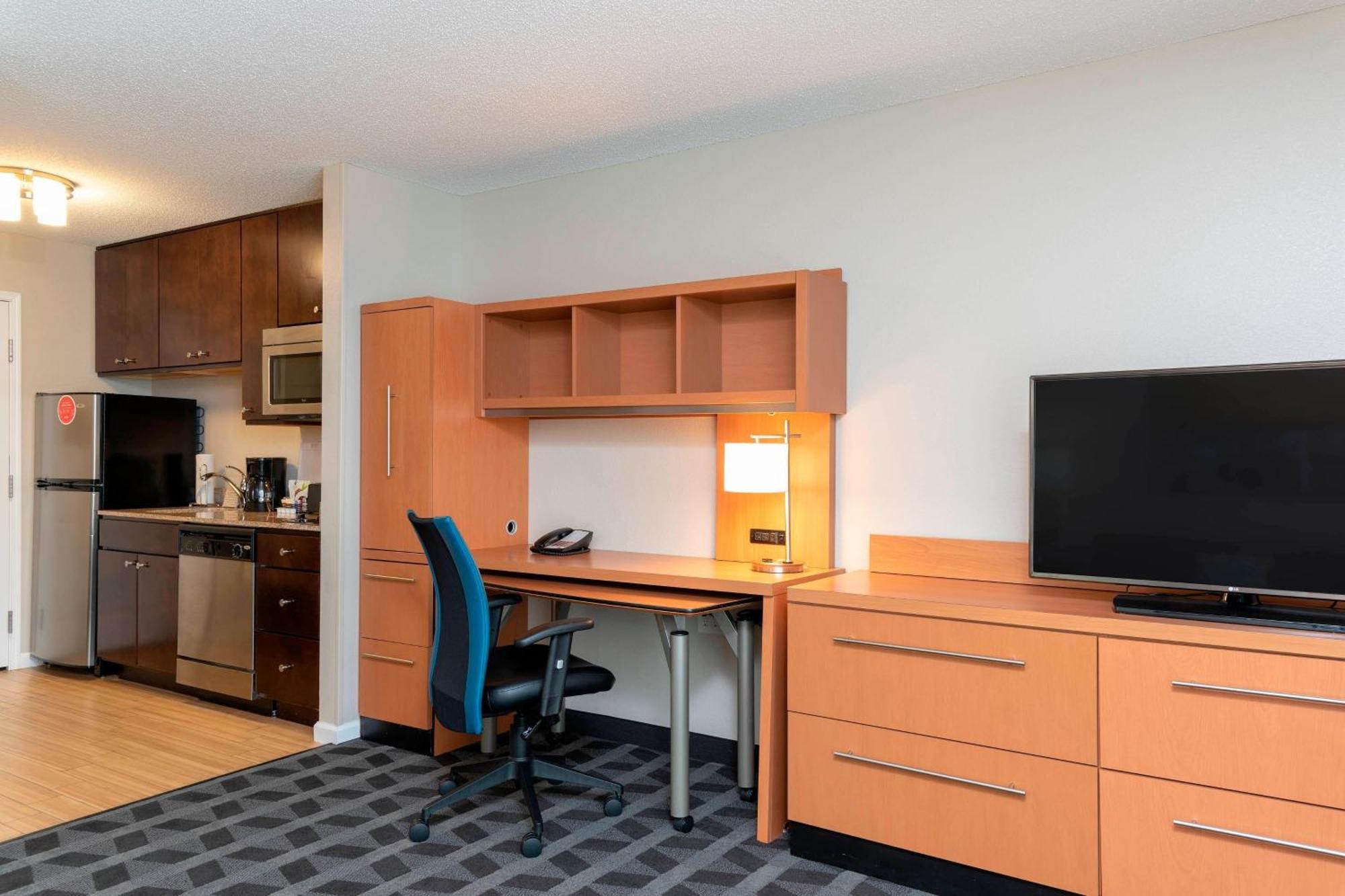 One-Bedroom Suite with Sofa Bed