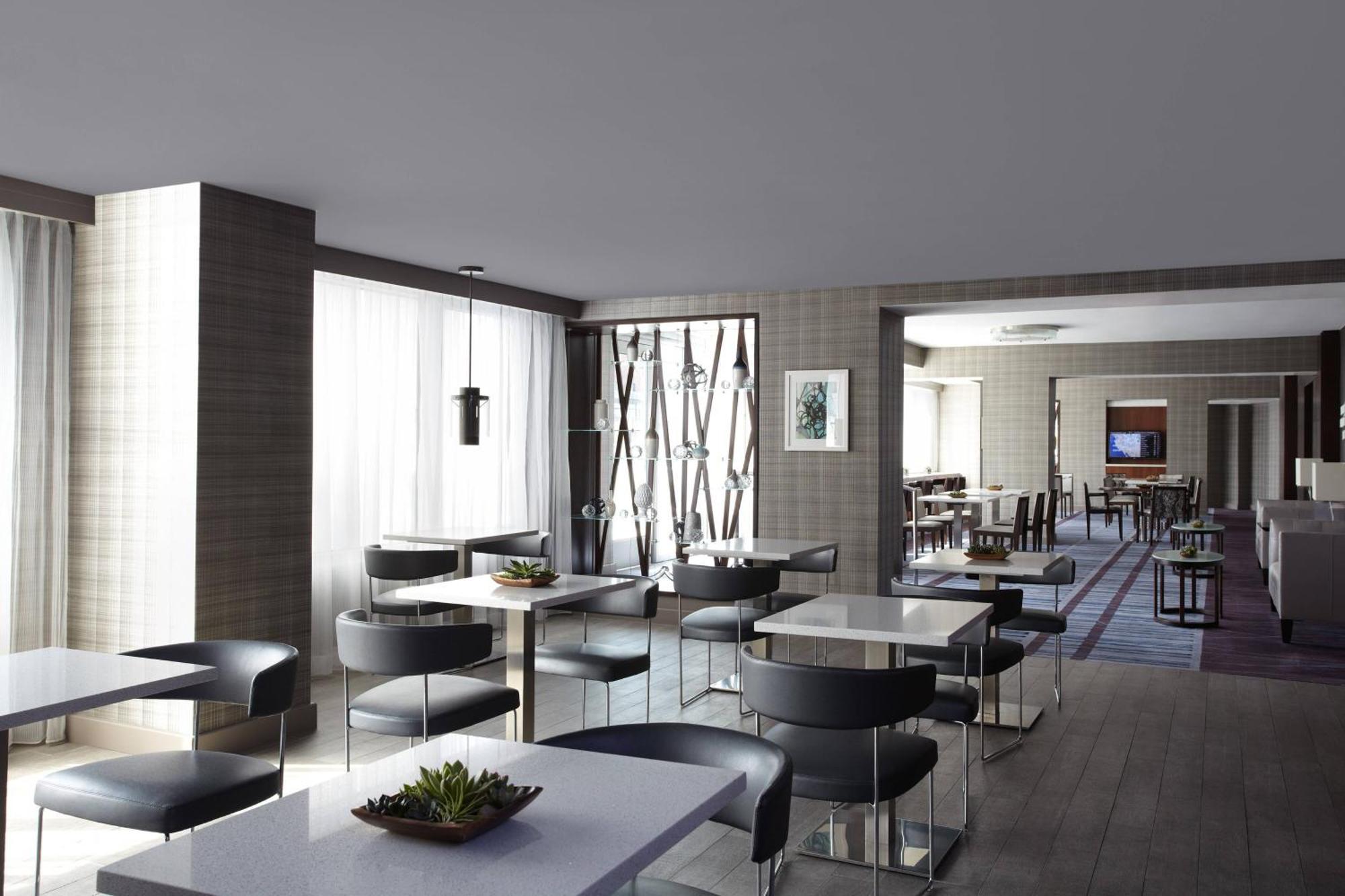 King Room Club Level