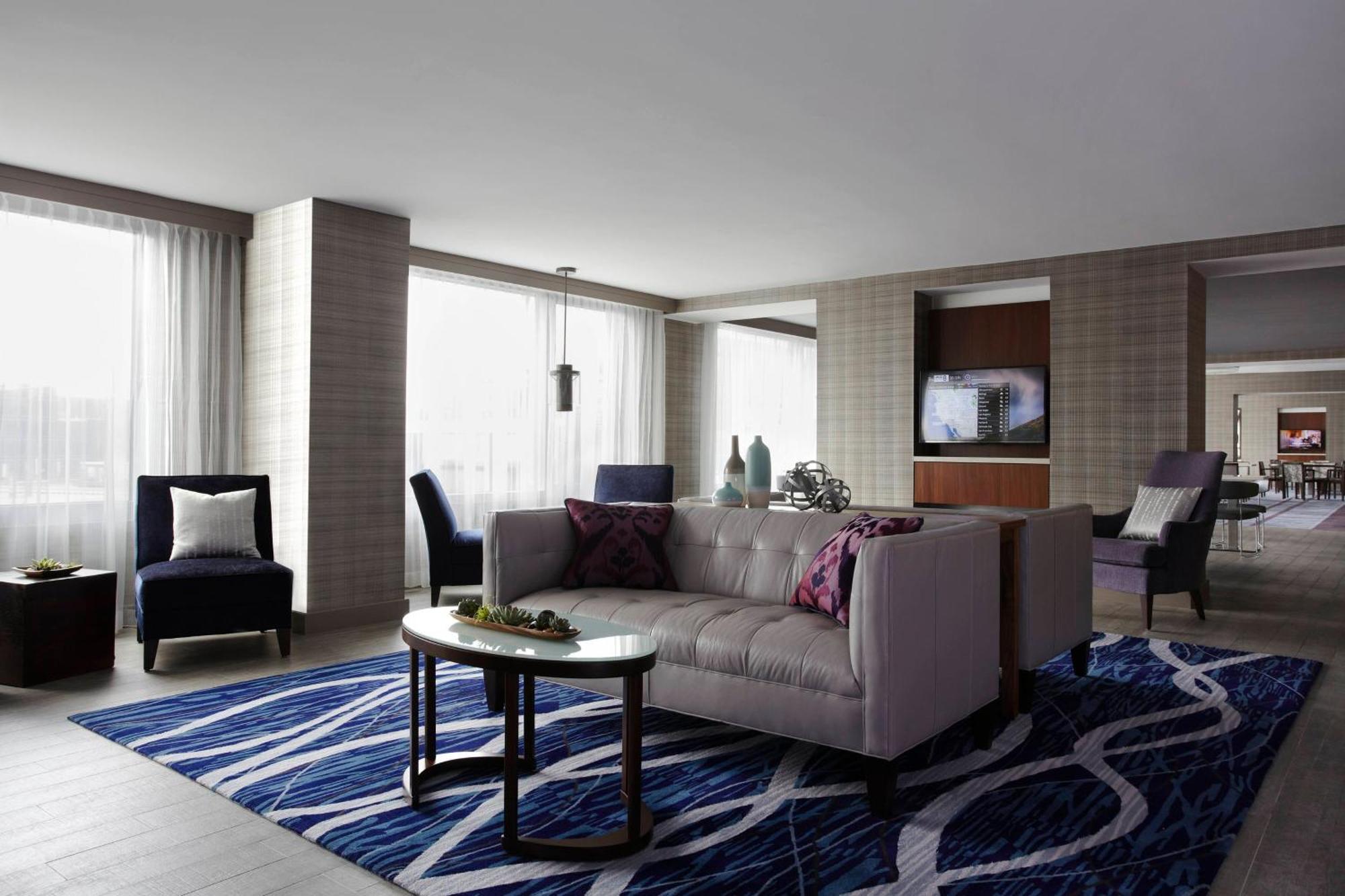 King Room Club Level