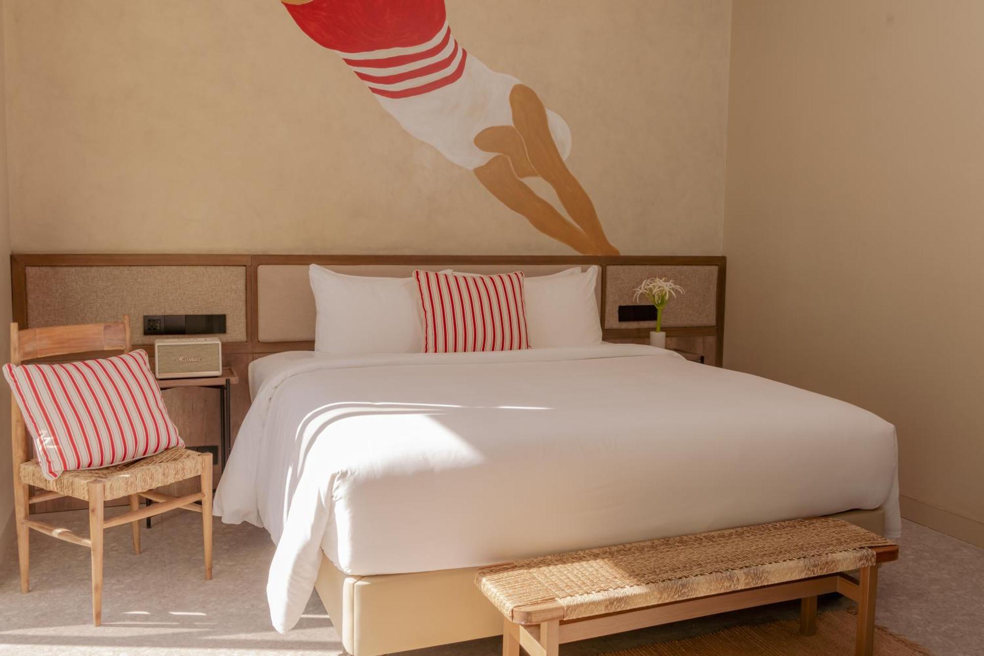 Superior King Room