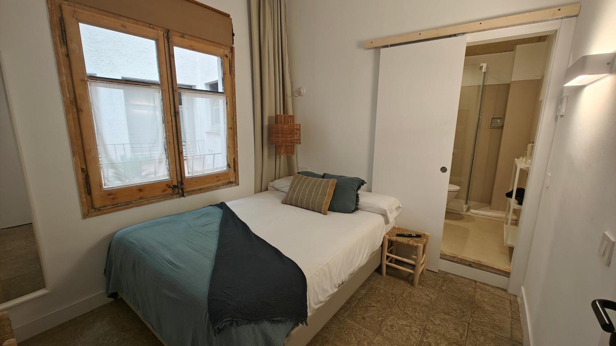 Small Single Room Interior
