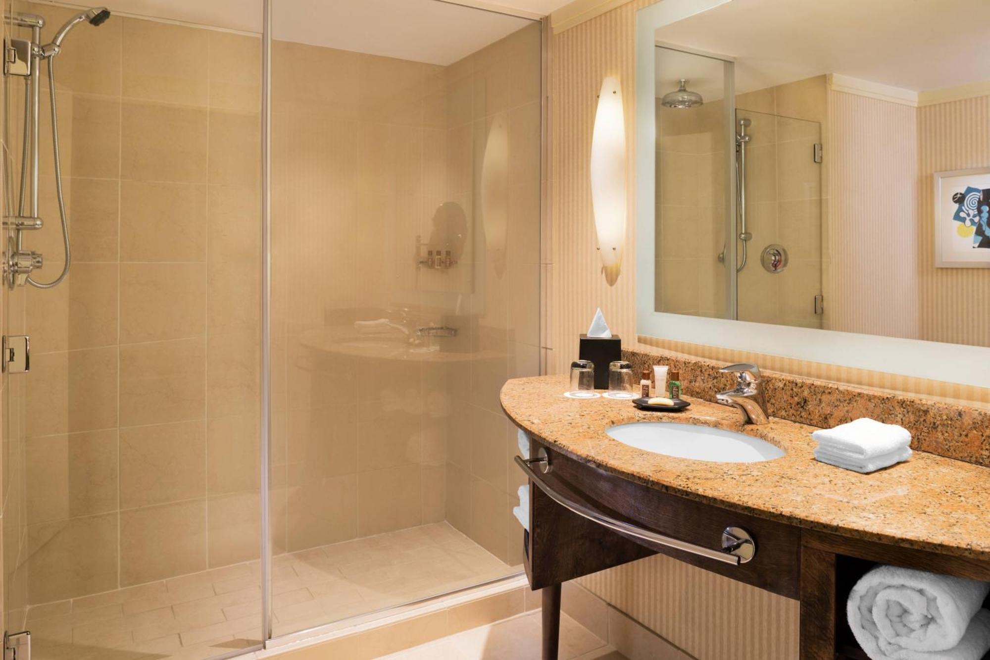 Guest Room, 1 King